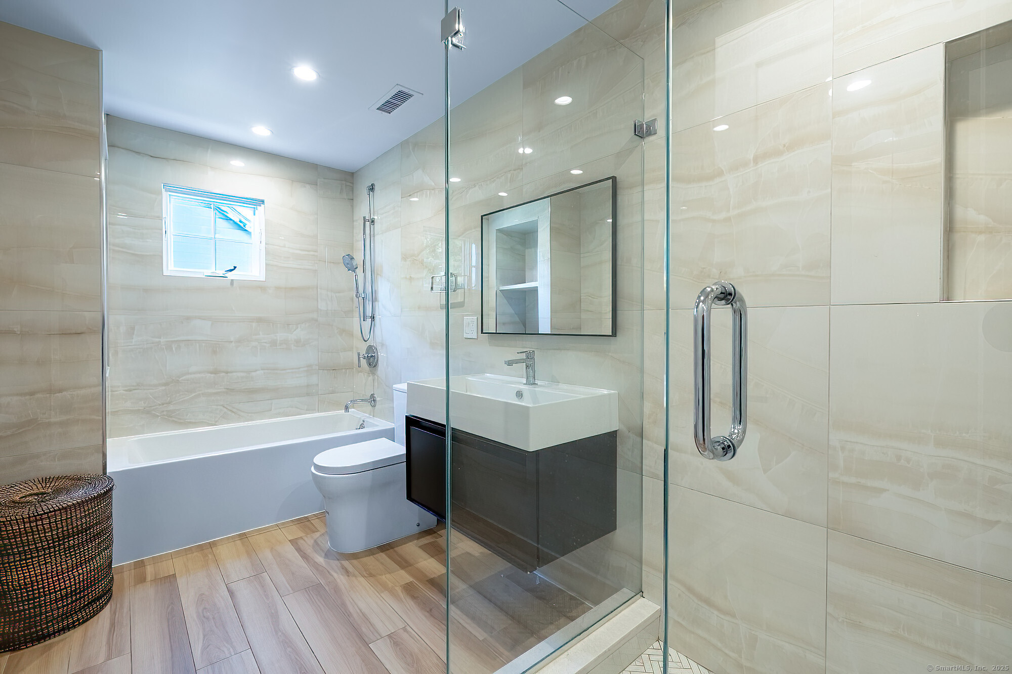 10 Hassake, Greenwich, Connecticut 06870