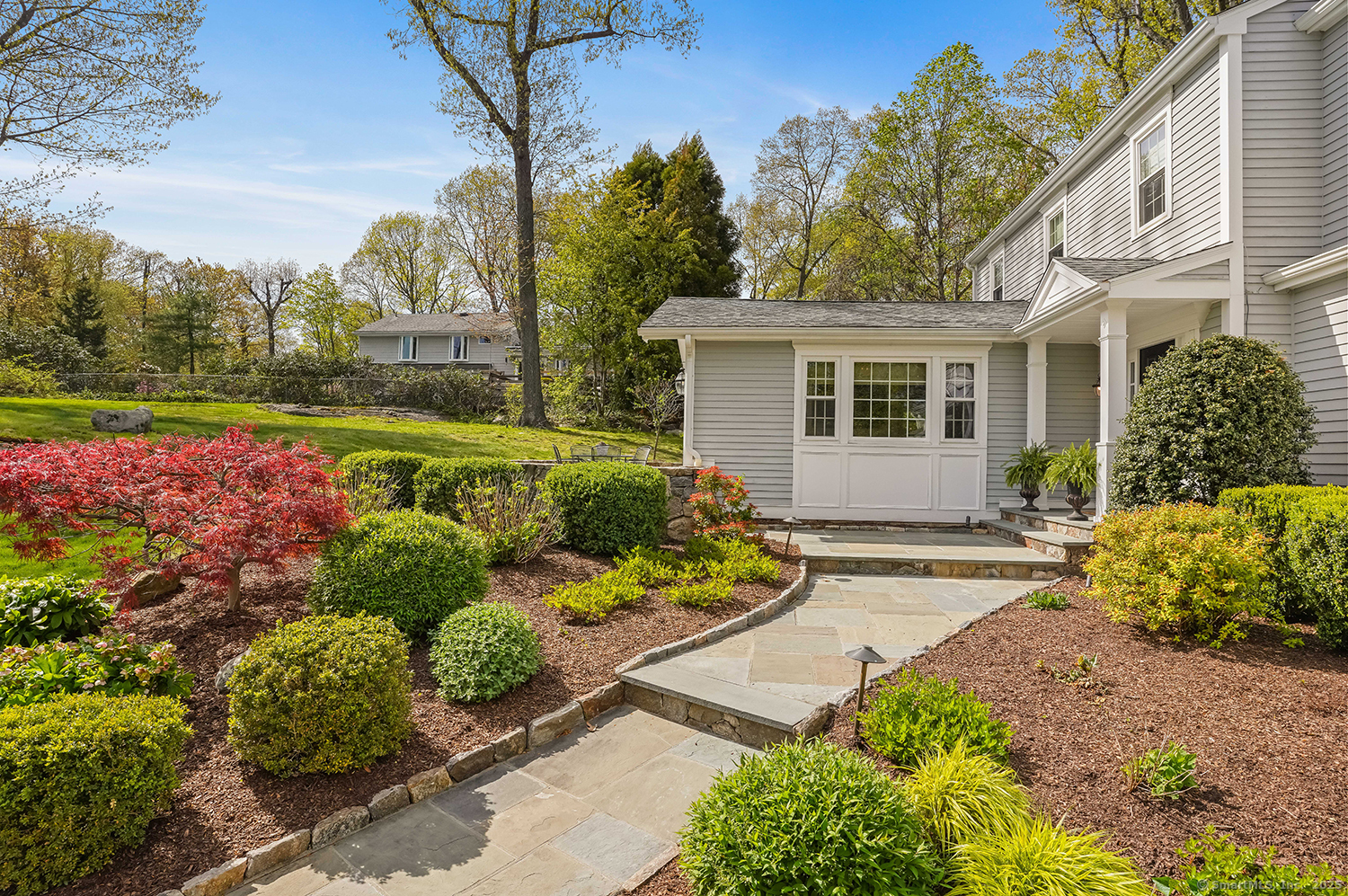 499 Hollydale, Fairfield, Connecticut 06824
