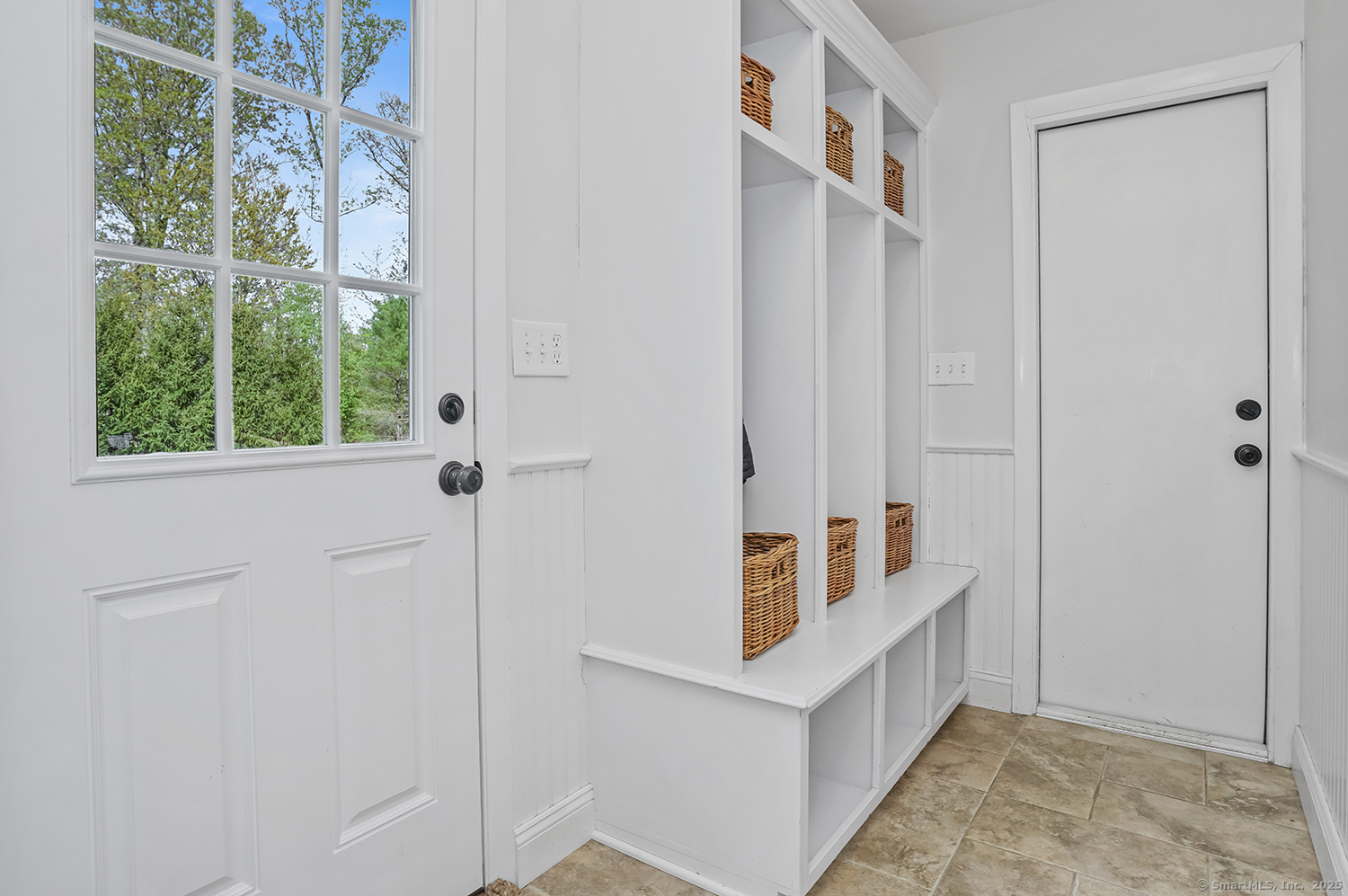 499 Hollydale, Fairfield, Connecticut 06824
