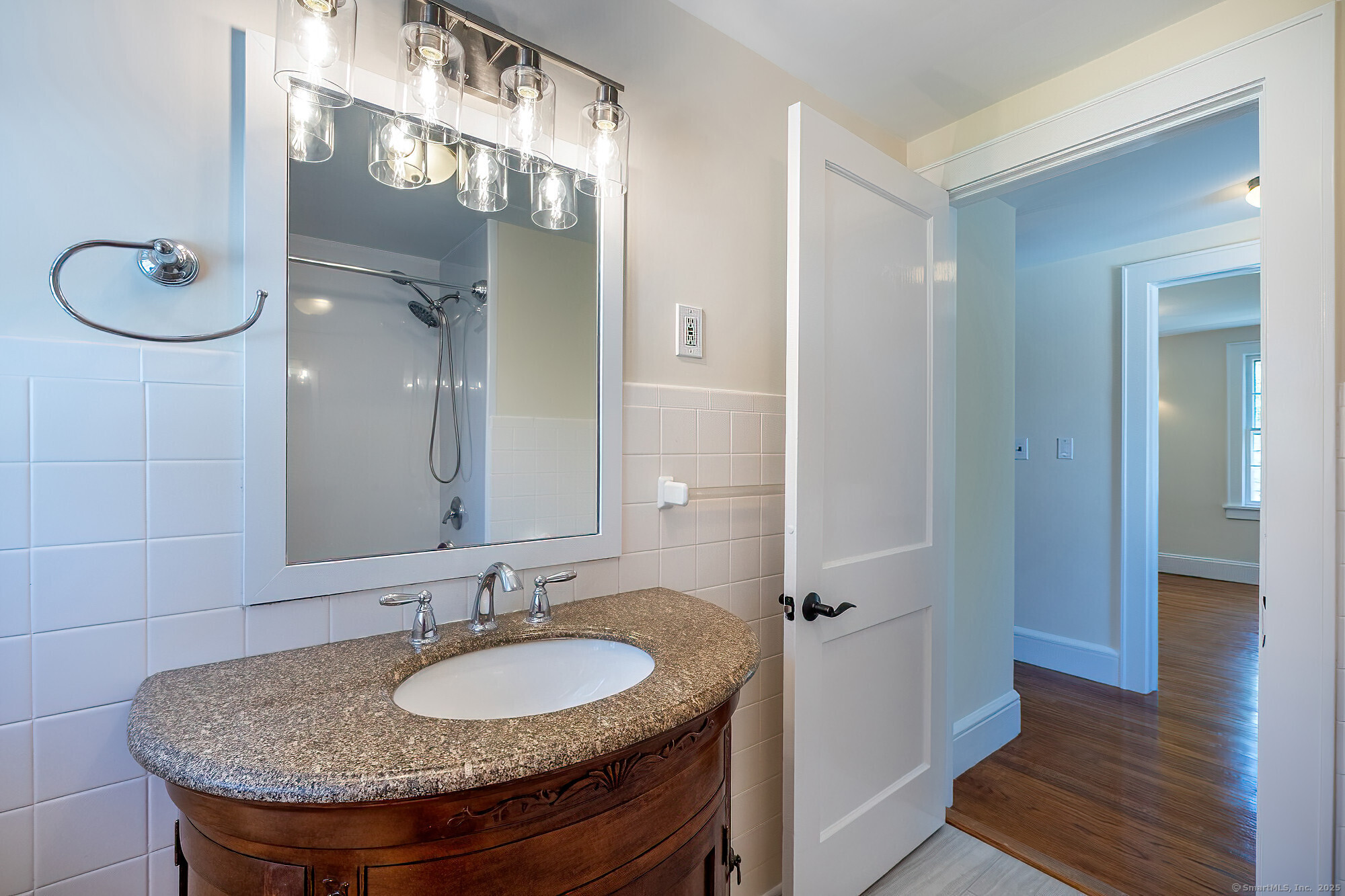 13 Rochambeau, Ridgefield, Connecticut 06877