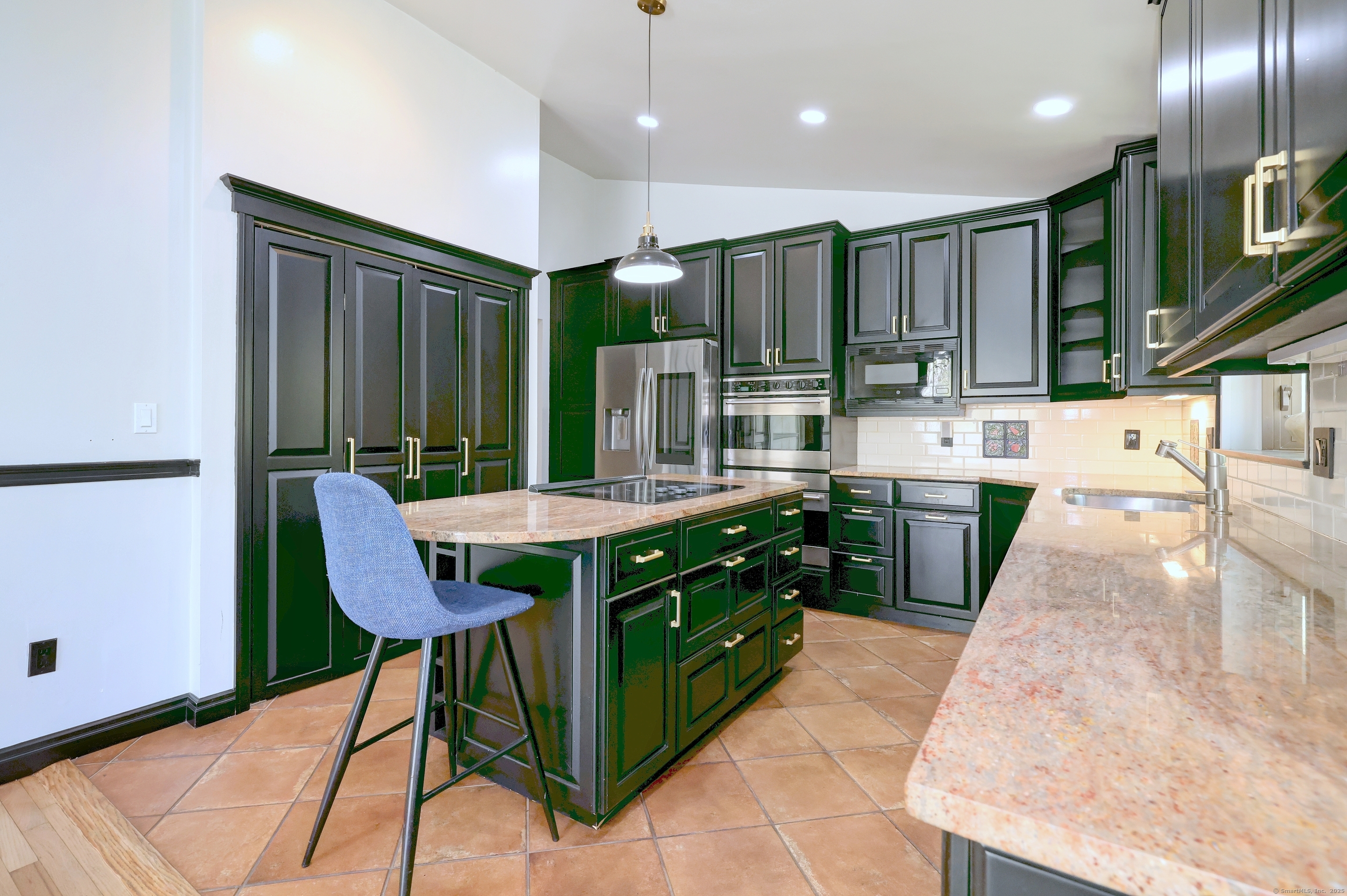 145 Guinea, Stamford, Connecticut 06903