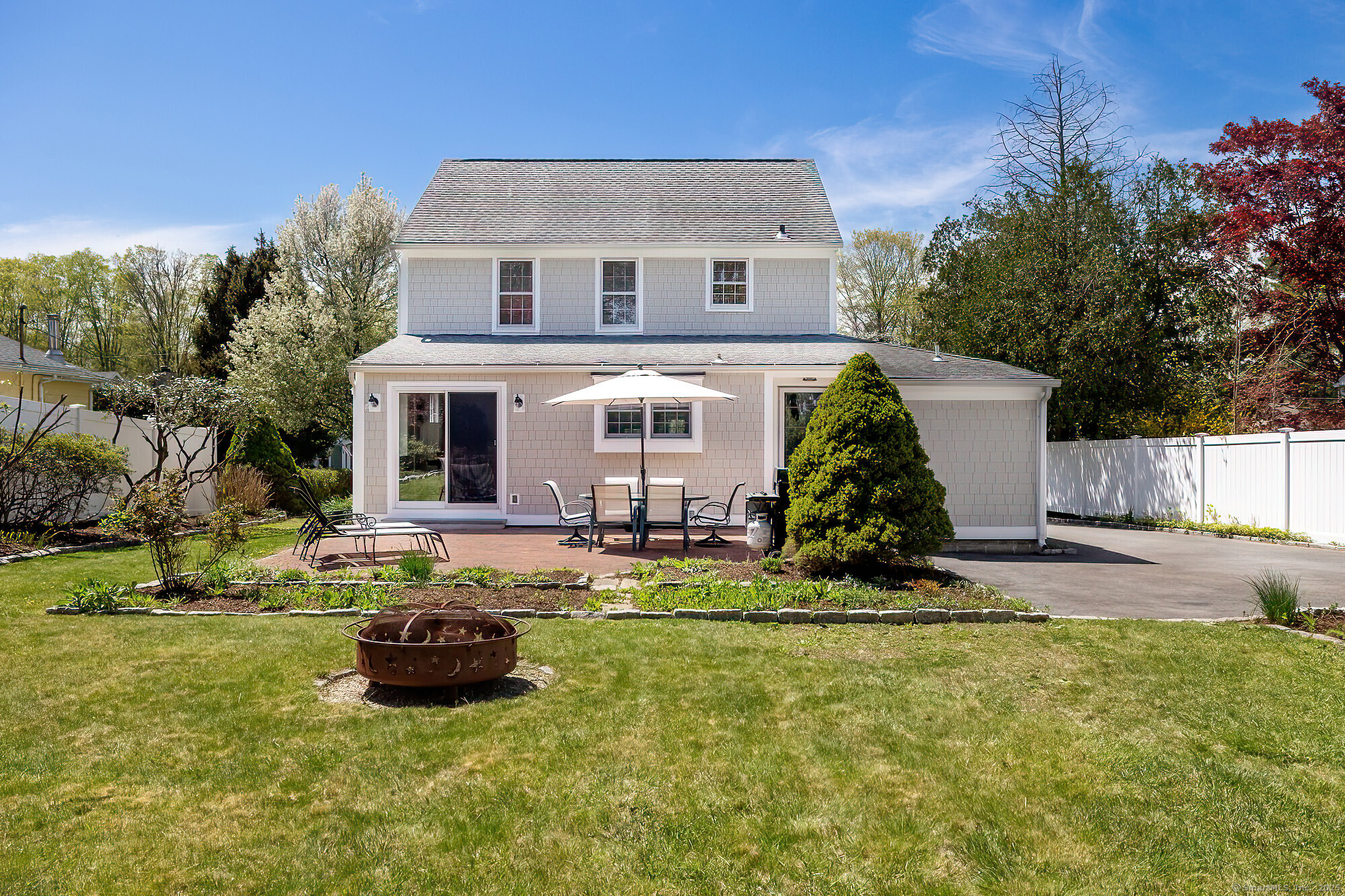 13 Rochambeau, Ridgefield, Connecticut 06877