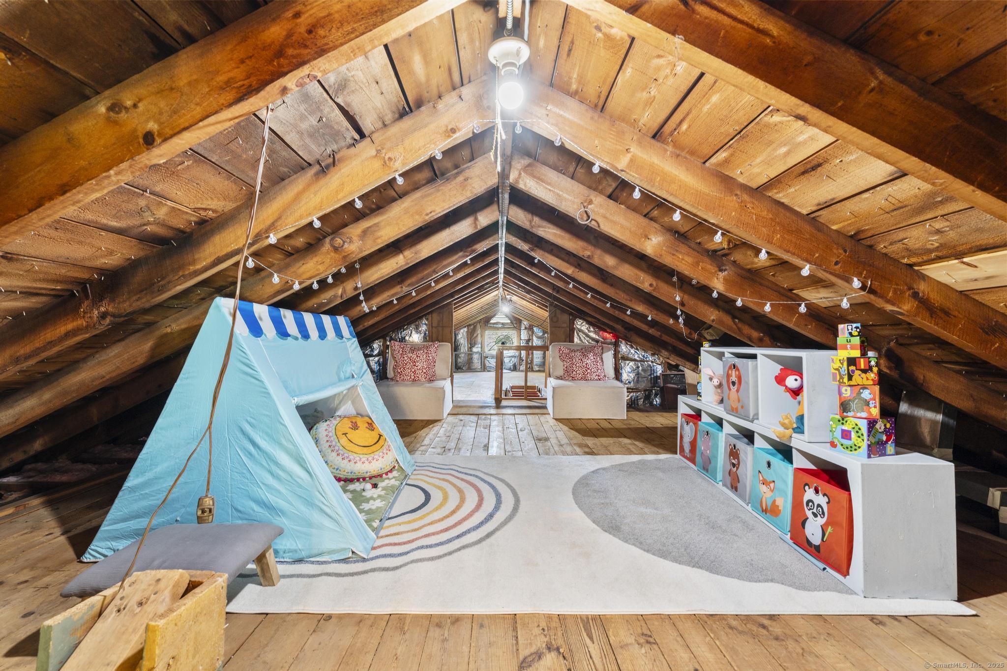 67 Obtuse Hill, Brookfield, Connecticut 06804