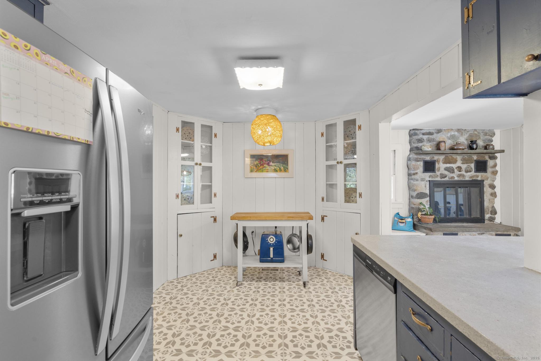 67 Obtuse Hill, Brookfield, Connecticut 06804