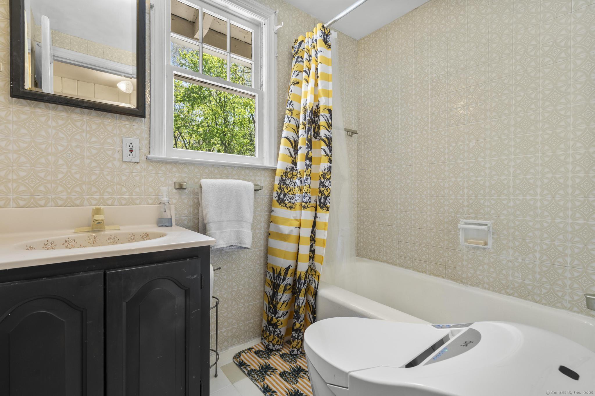 67 Obtuse Hill, Brookfield, Connecticut 06804