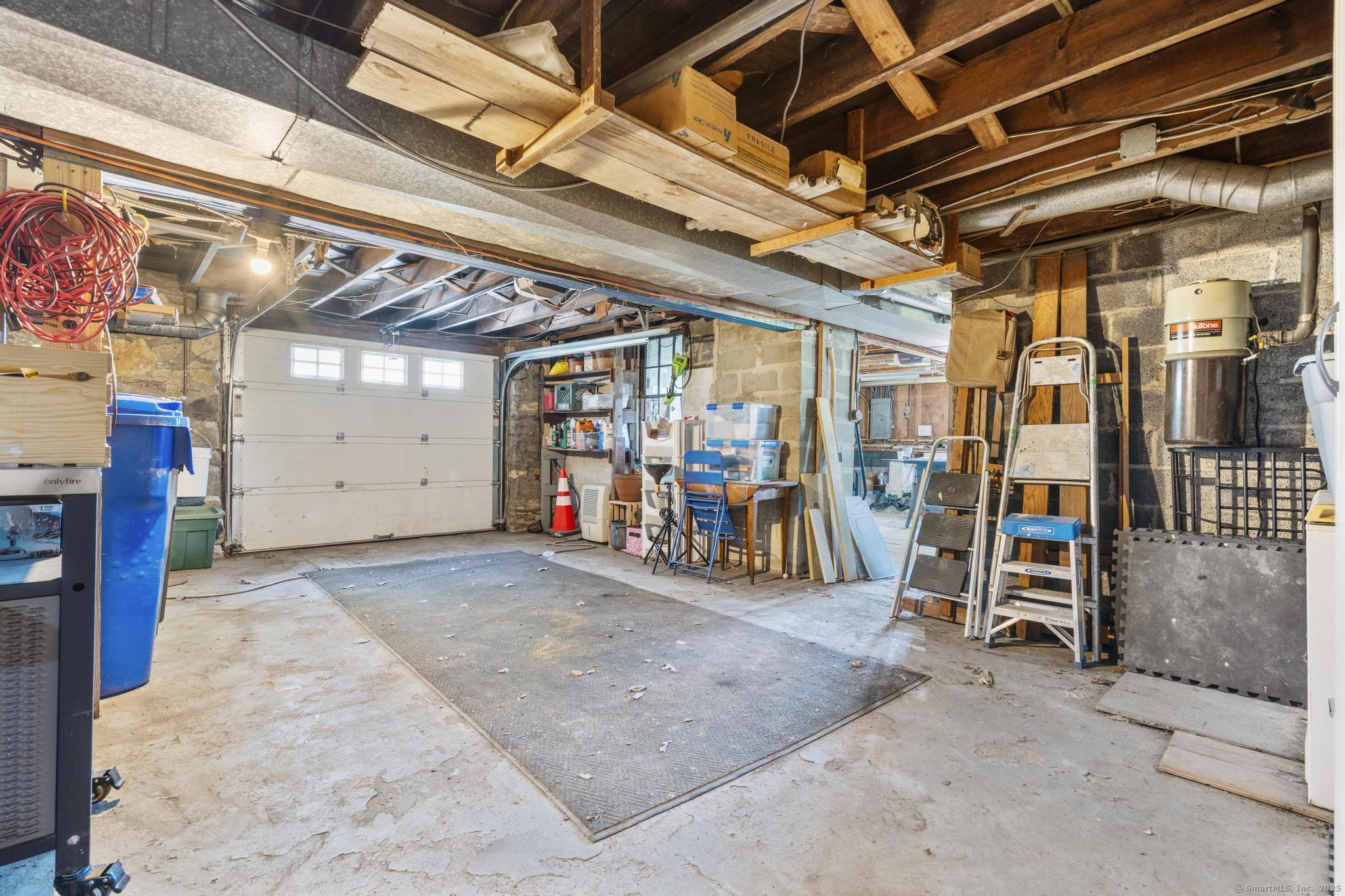 67 Obtuse Hill, Brookfield, Connecticut 06804