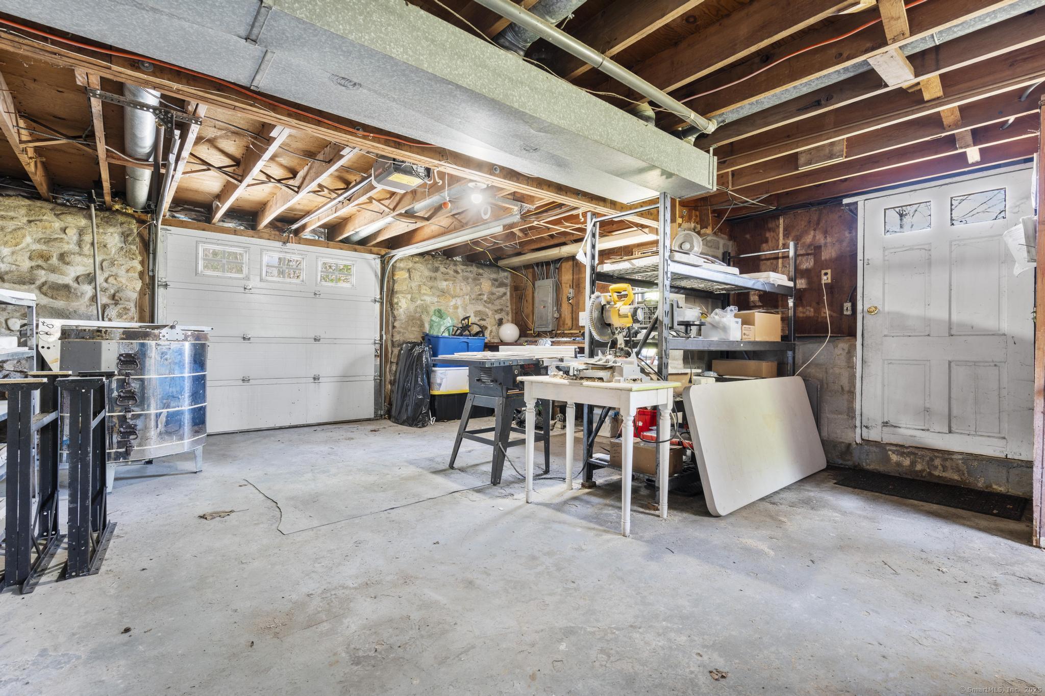 67 Obtuse Hill, Brookfield, Connecticut 06804