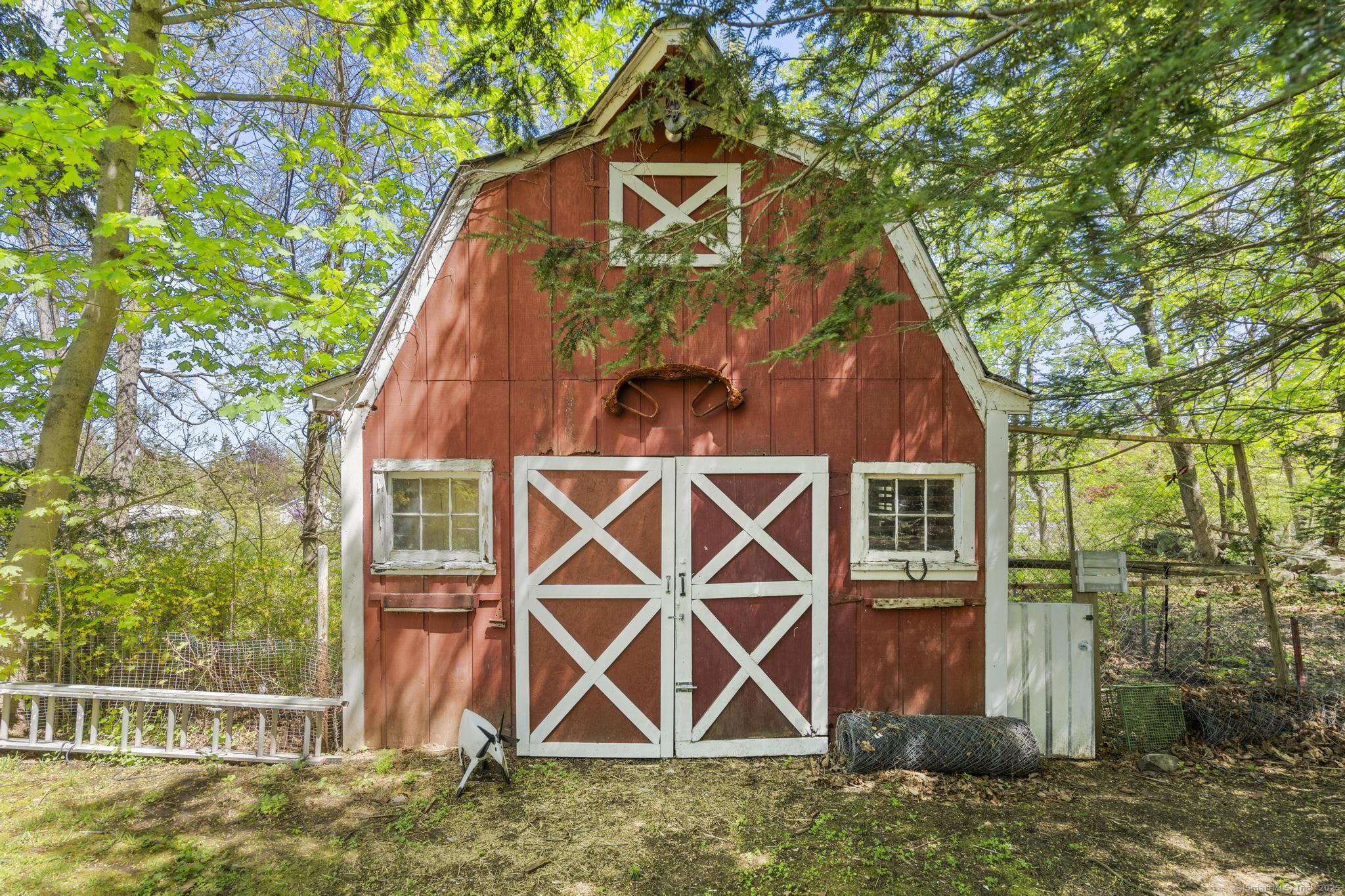 67 Obtuse Hill, Brookfield, Connecticut 06804