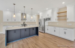 Homes for sale in Glastonbury, CT | 47 Brookview Dr, Glastonbury, CT 06033 | MLS# 24092260