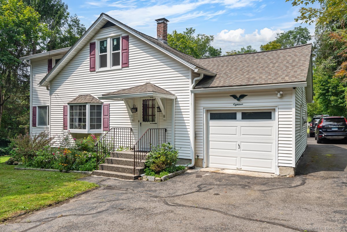 18 Driftway, Danbury, Connecticut 06811