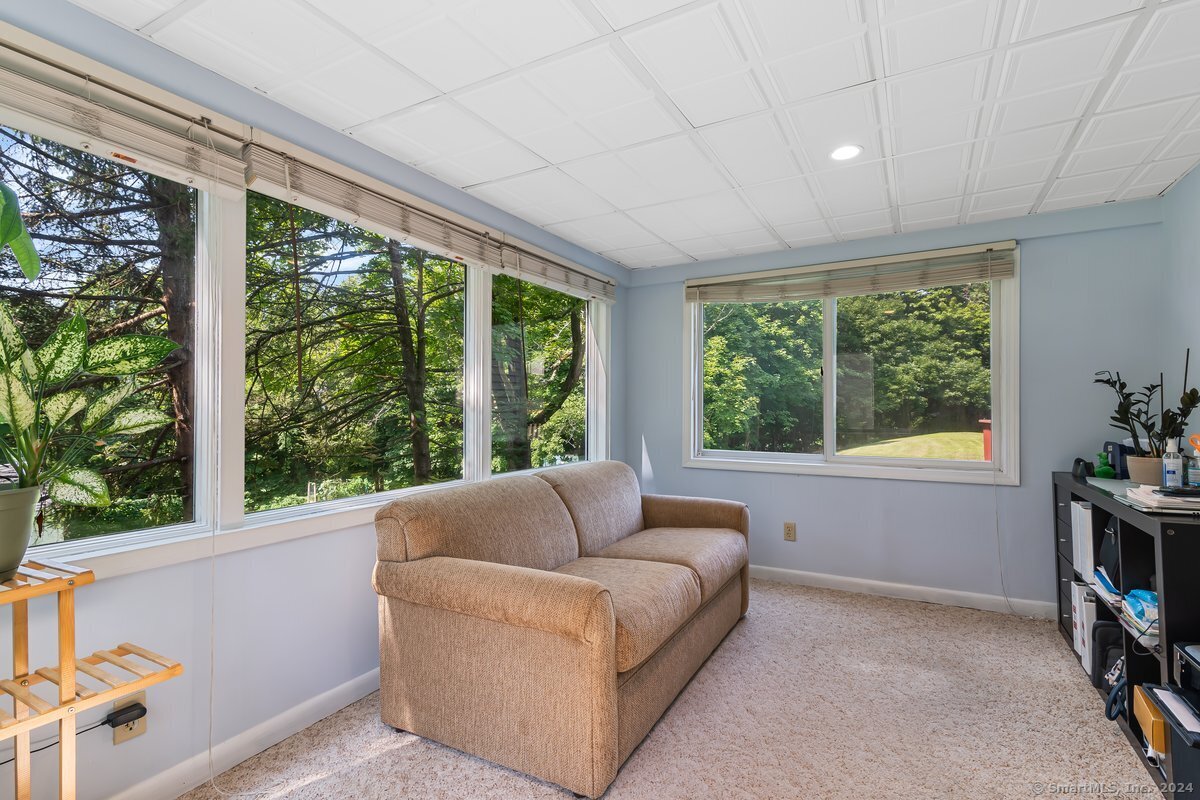 18 Driftway, Danbury, Connecticut 06811
