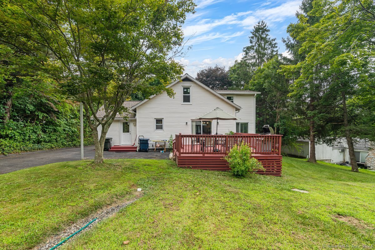 18 Driftway, Danbury, Connecticut 06811