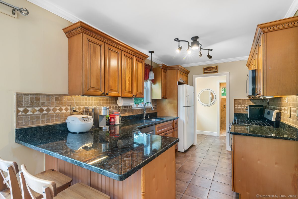 18 Driftway, Danbury, Connecticut 06811