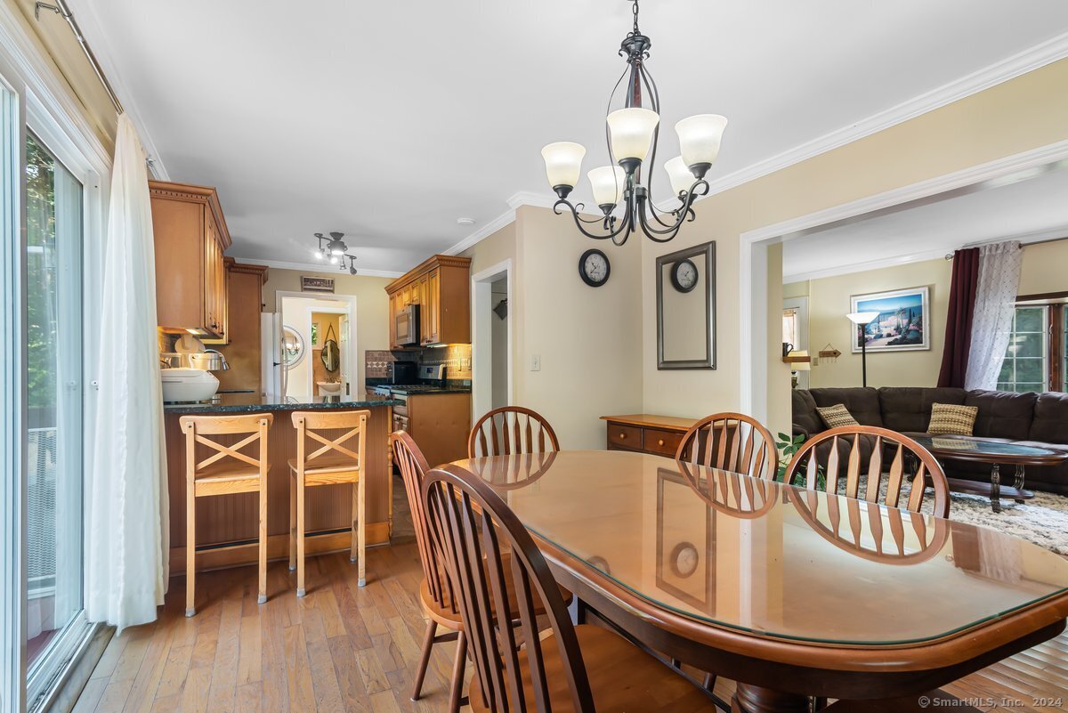 18 Driftway, Danbury, Connecticut 06811