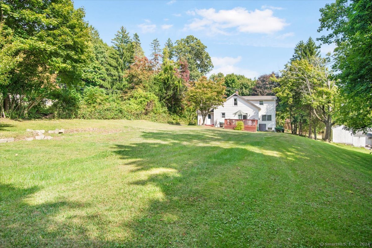 18 Driftway, Danbury, Connecticut 06811