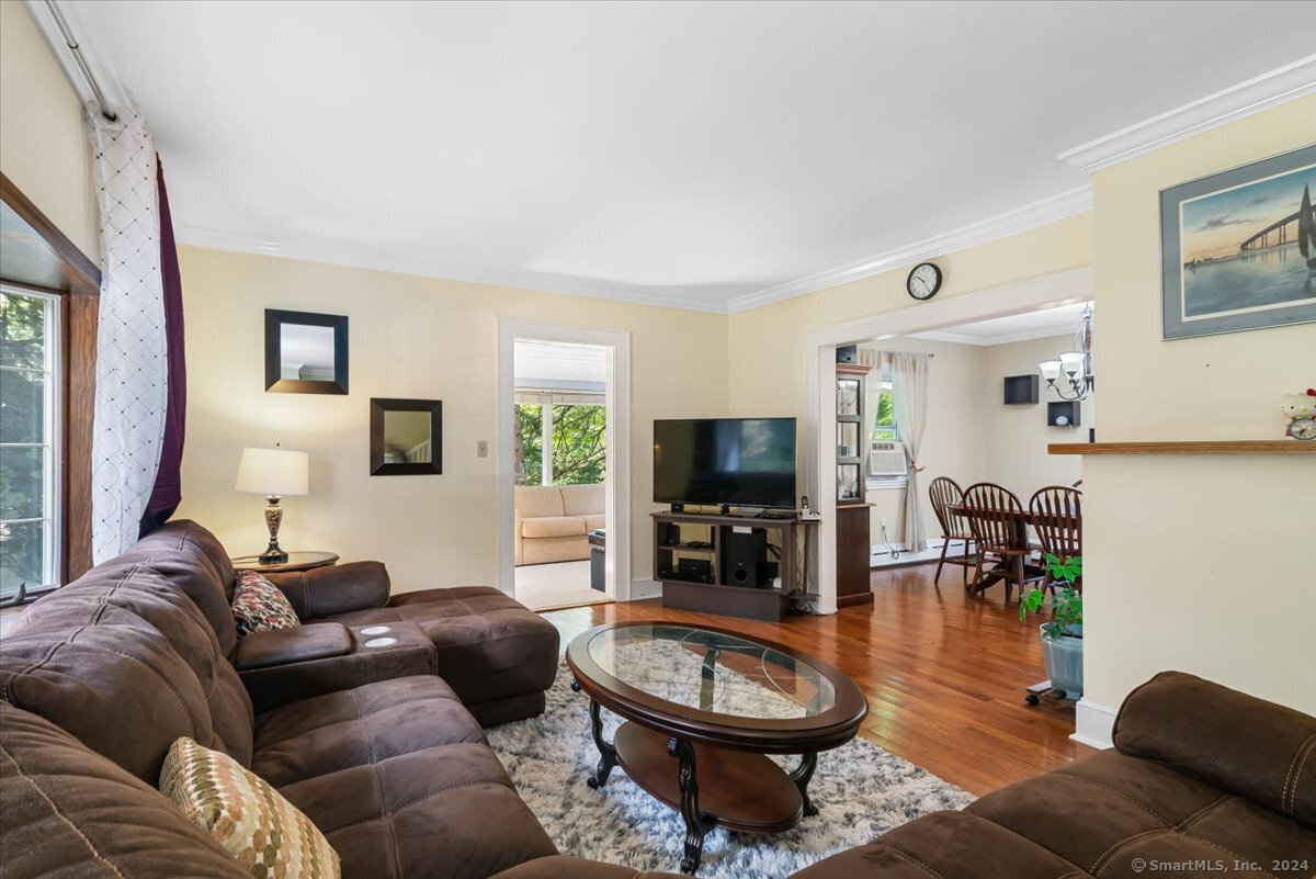 18 Driftway, Danbury, Connecticut 06811
