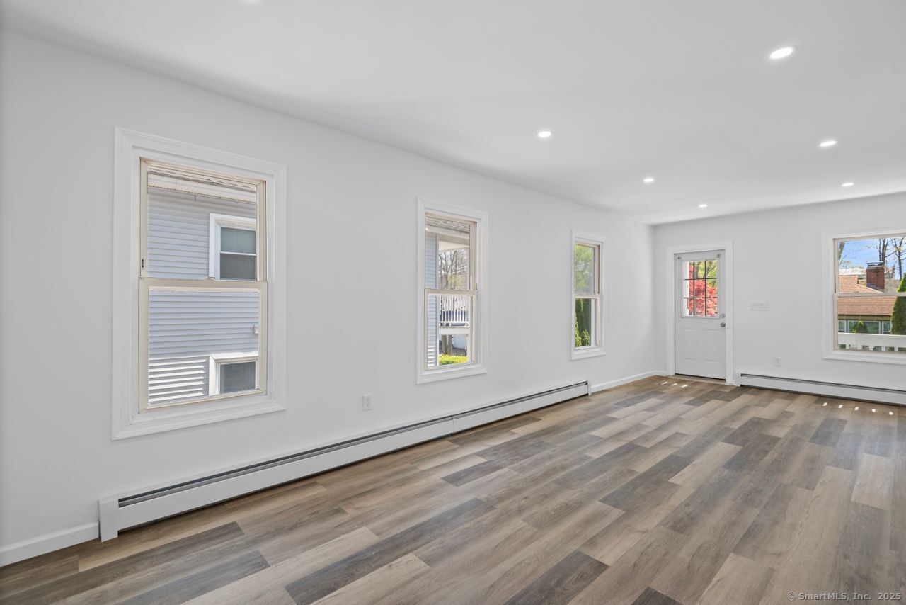 71 Pine, Meriden, Connecticut 06451