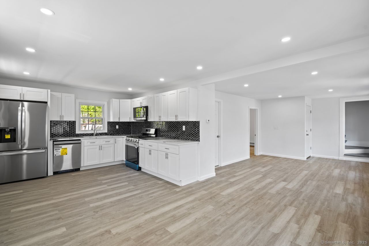 71 Pine, Meriden, Connecticut 06451
