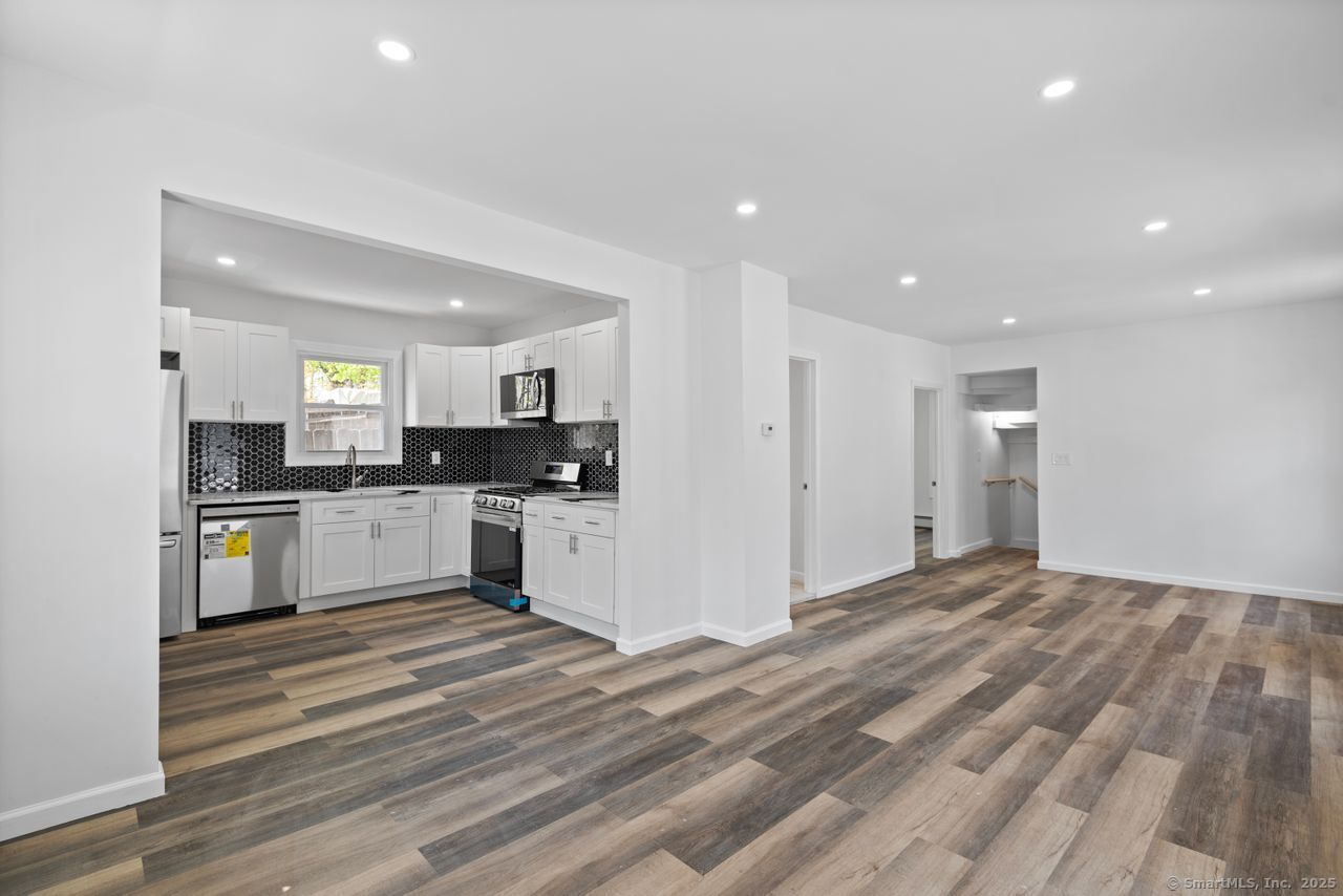 71 Pine, Meriden, Connecticut 06451