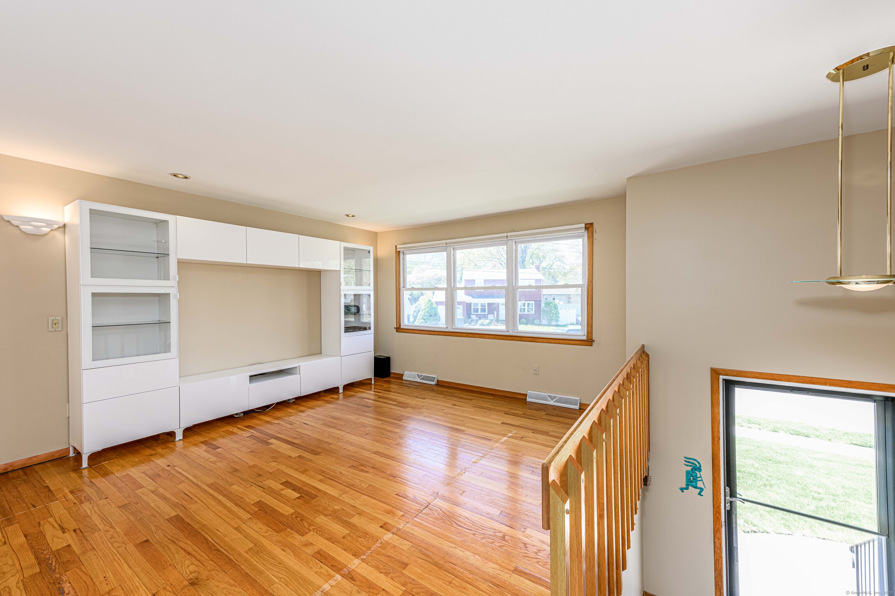 185 Daniel, Hamden, Connecticut 06517