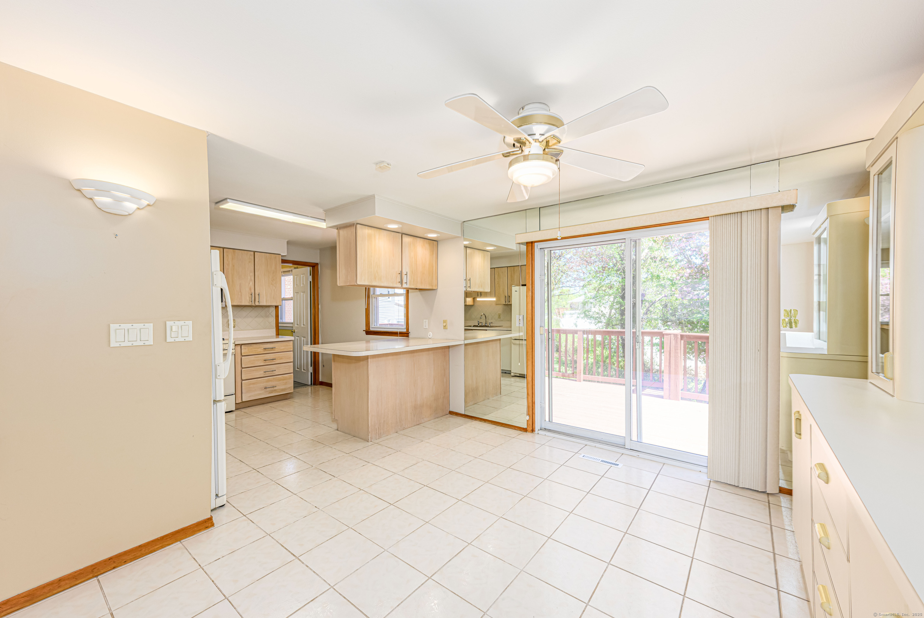 185 Daniel, Hamden, Connecticut 06517