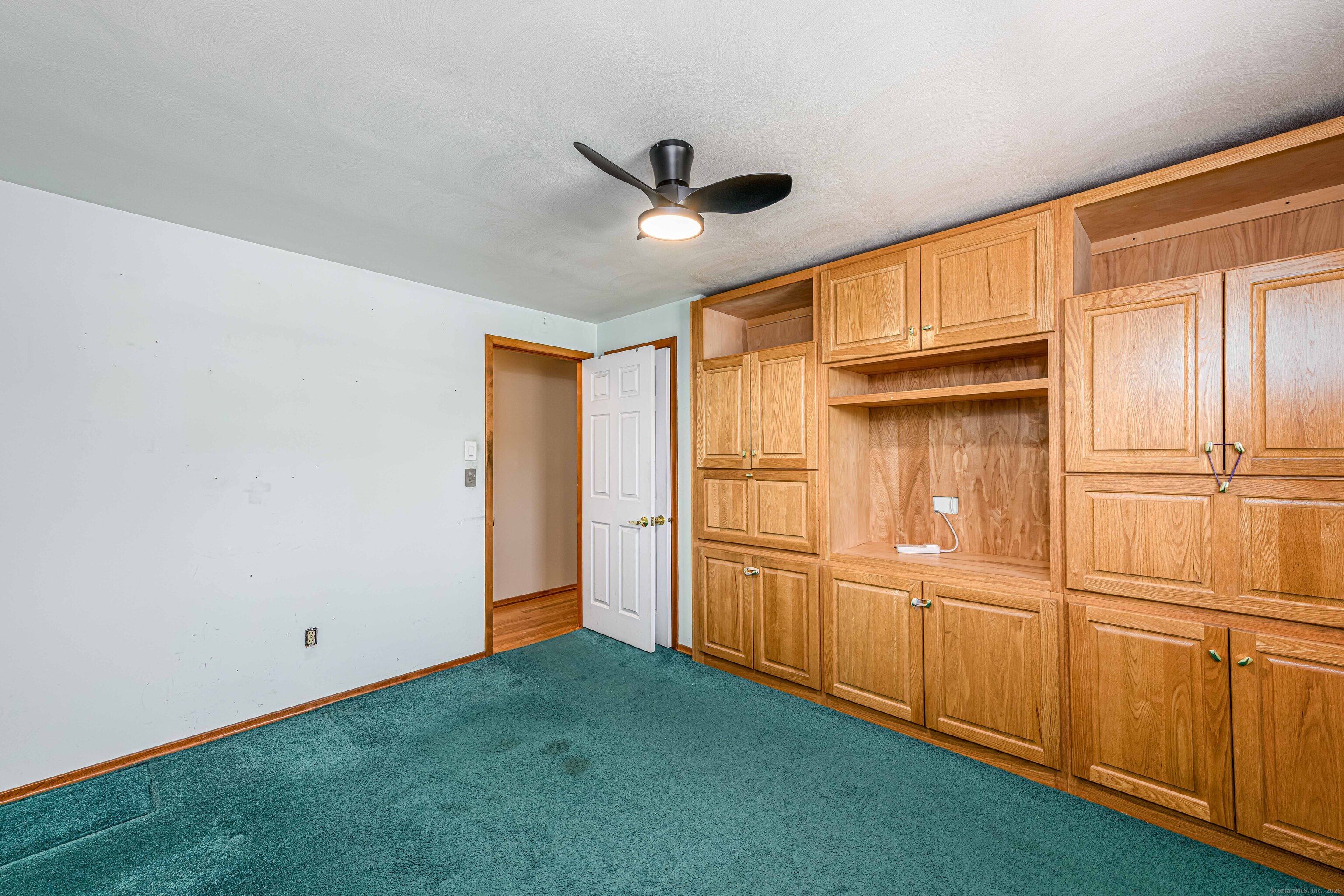 185 Daniel, Hamden, Connecticut 06517