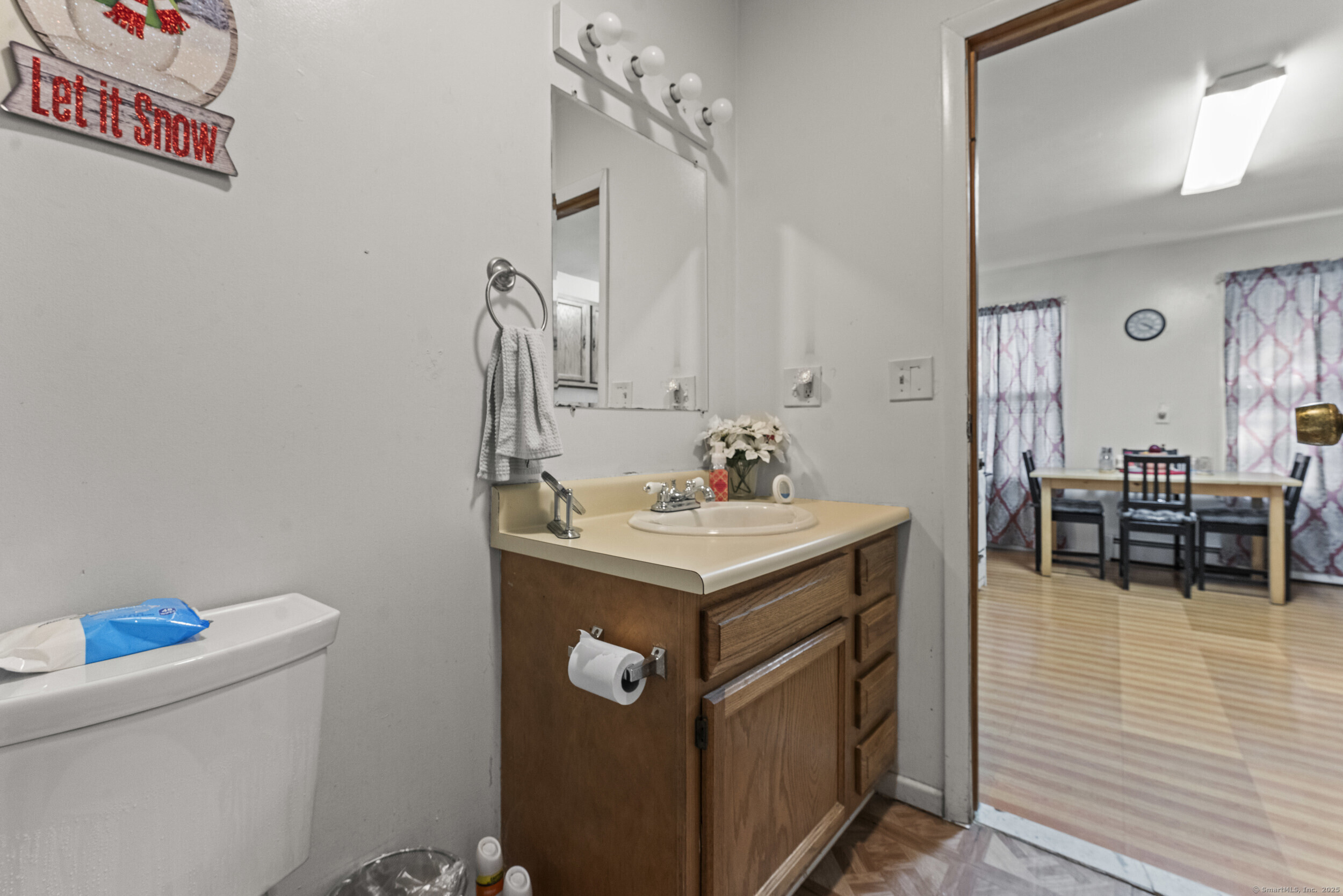11 Putnam, Waterbury, Connecticut 06704