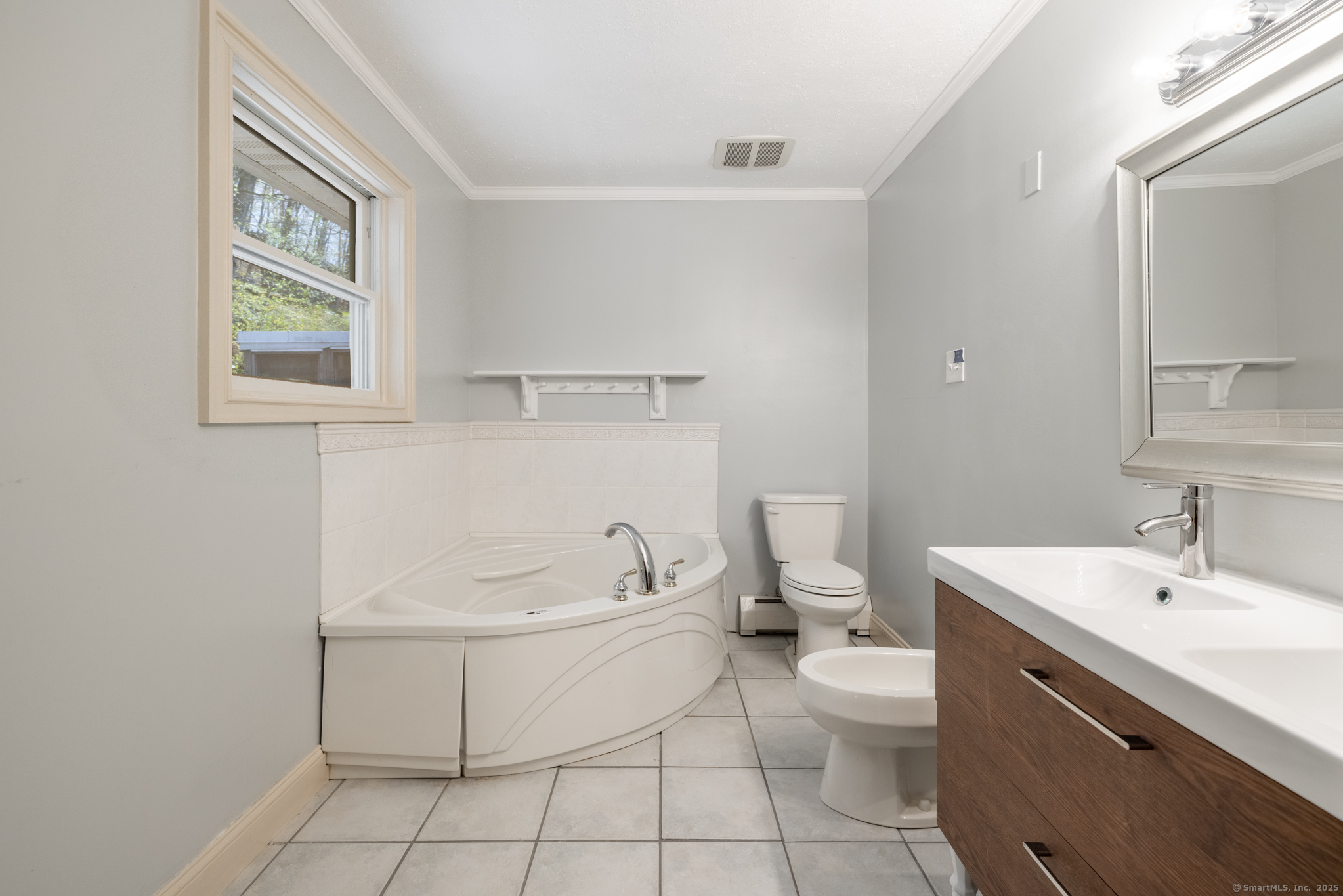 129 High Ridge, Naugatuck, Connecticut 06770