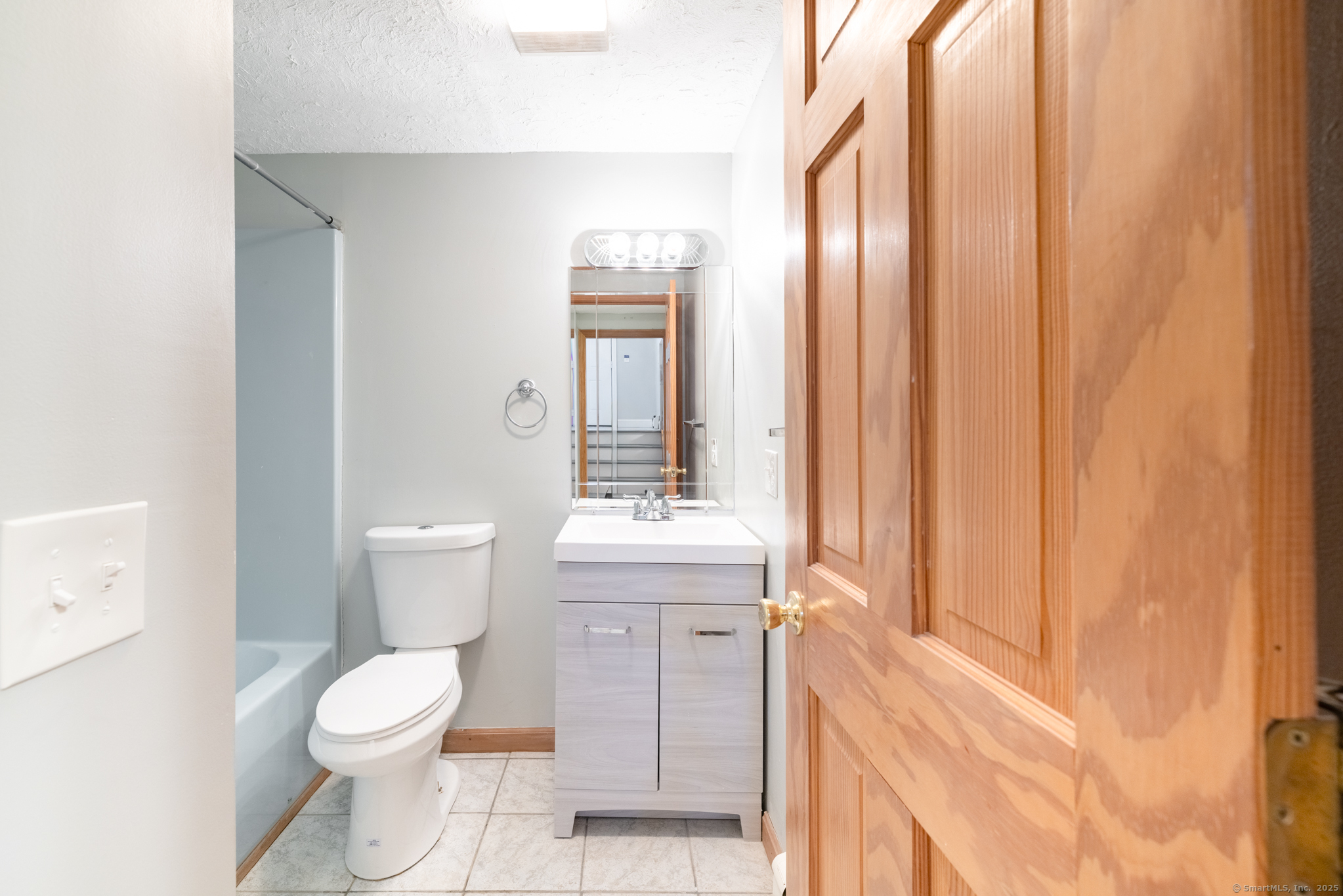 129 High Ridge, Naugatuck, Connecticut 06770