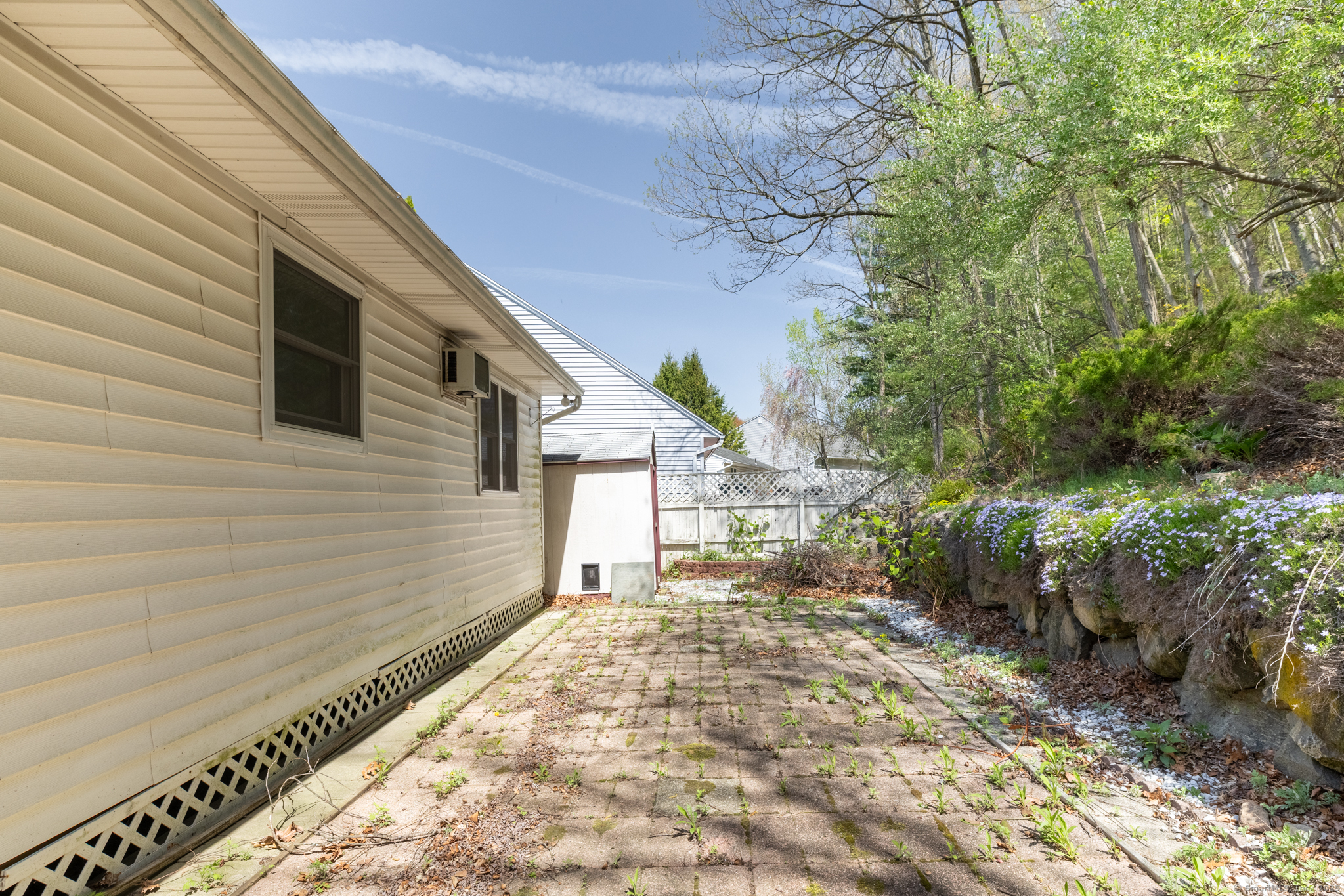 129 High Ridge, Naugatuck, Connecticut 06770
