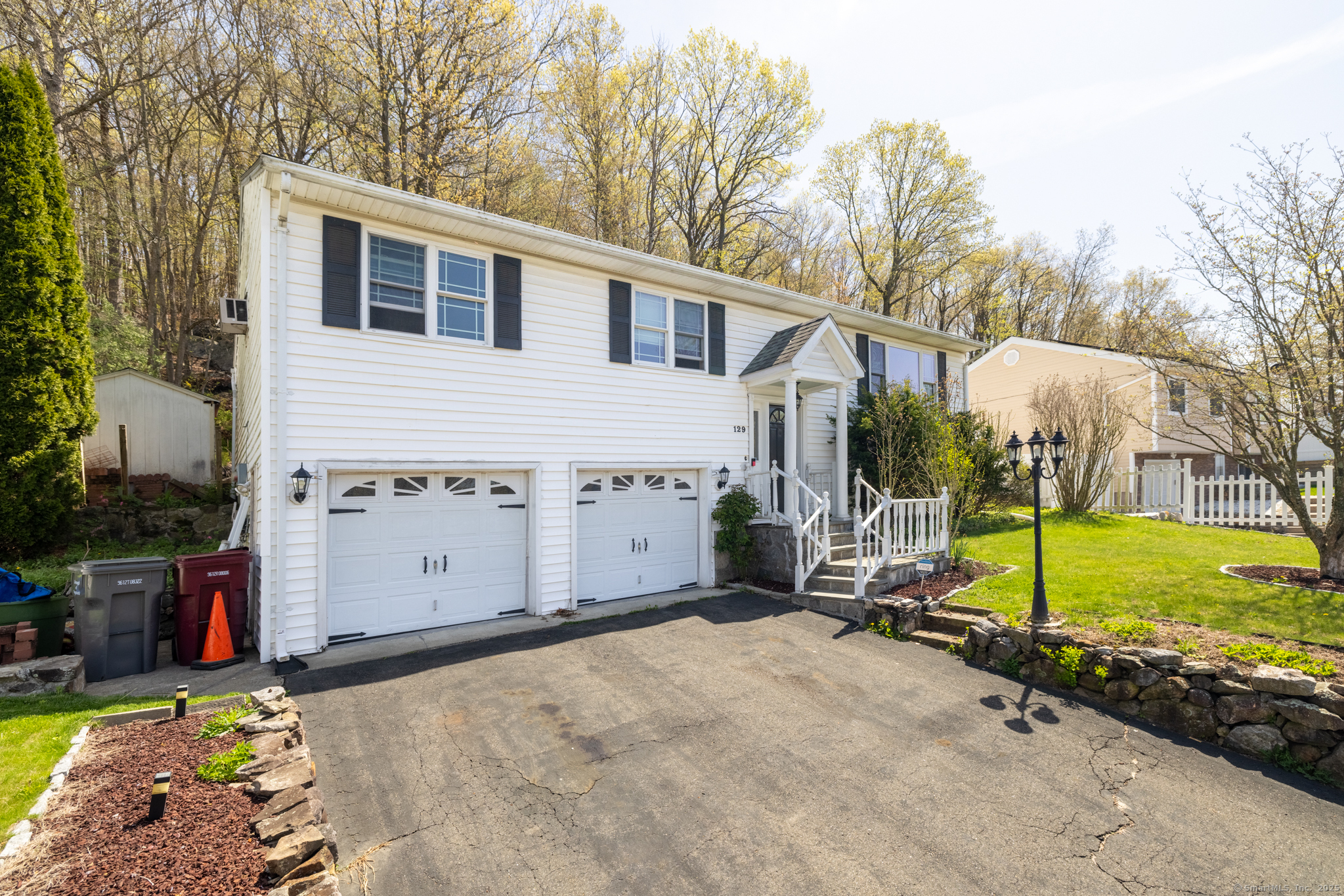 129 High Ridge, Naugatuck, Connecticut 06770