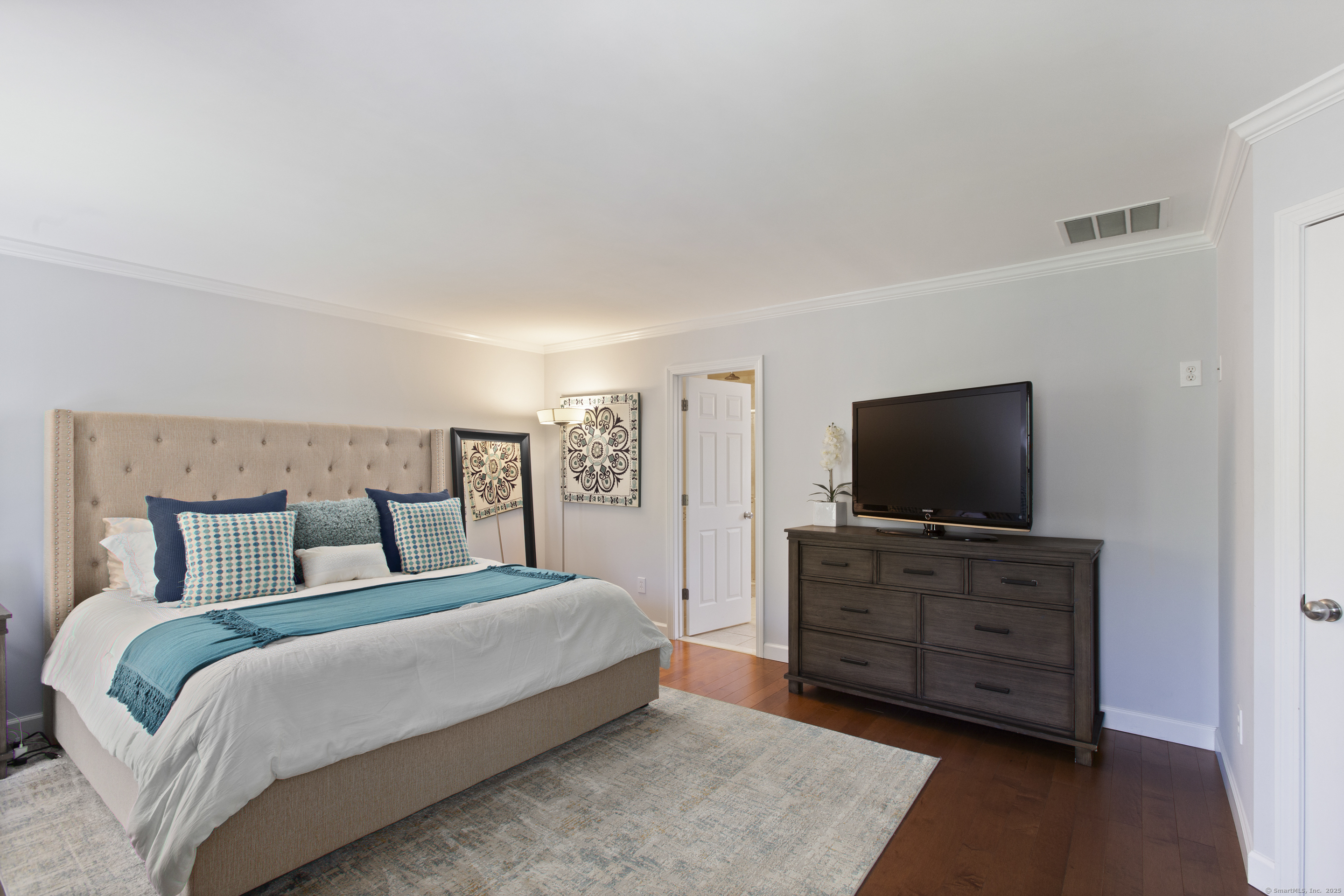 30 Terre Haute, Danbury, Connecticut 06810