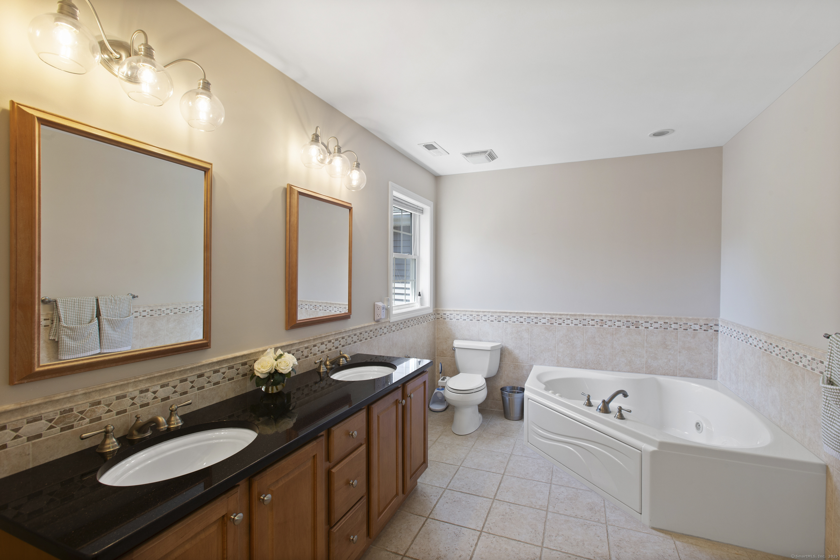 30 Terre Haute, Danbury, Connecticut 06810