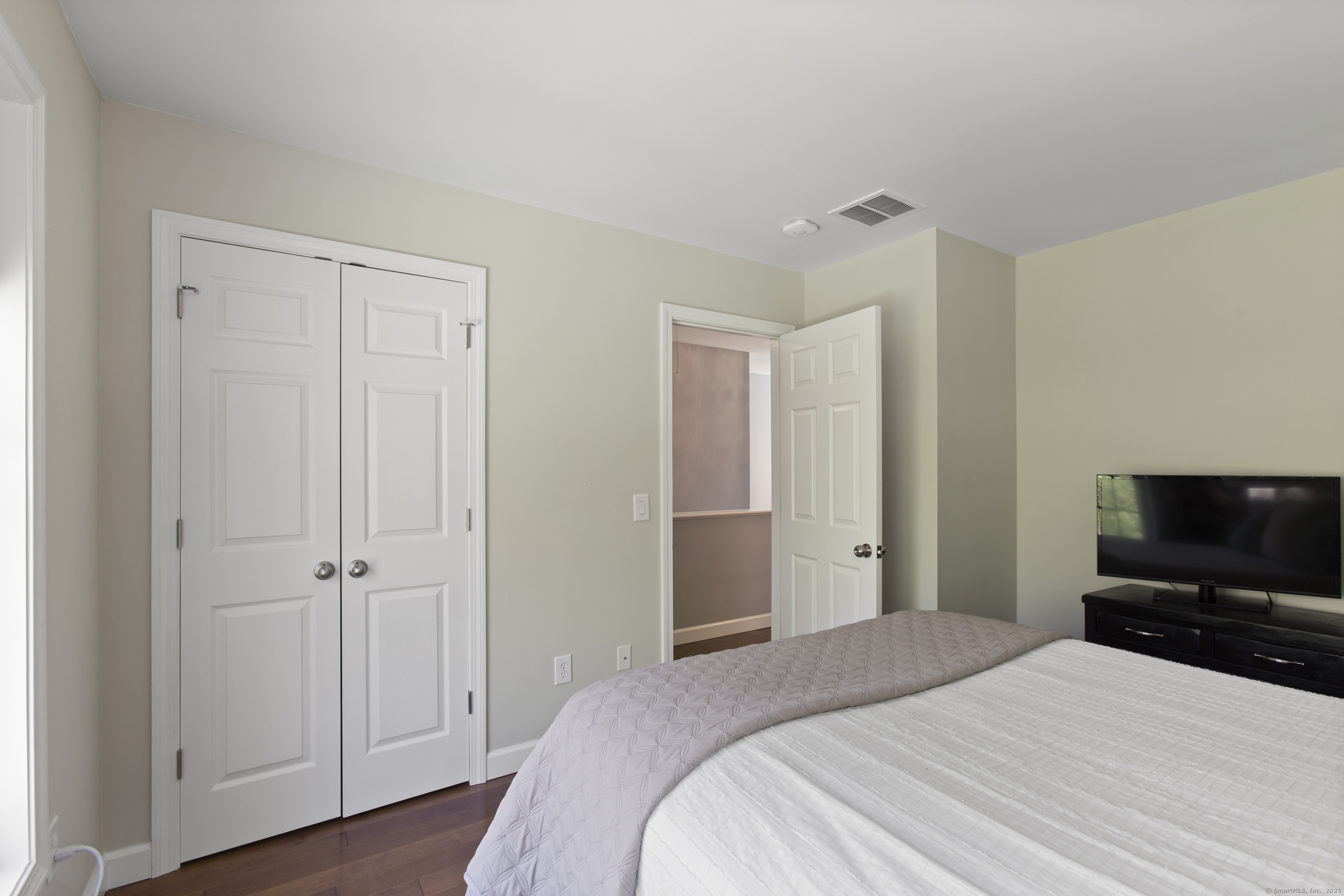 30 Terre Haute, Danbury, Connecticut 06810
