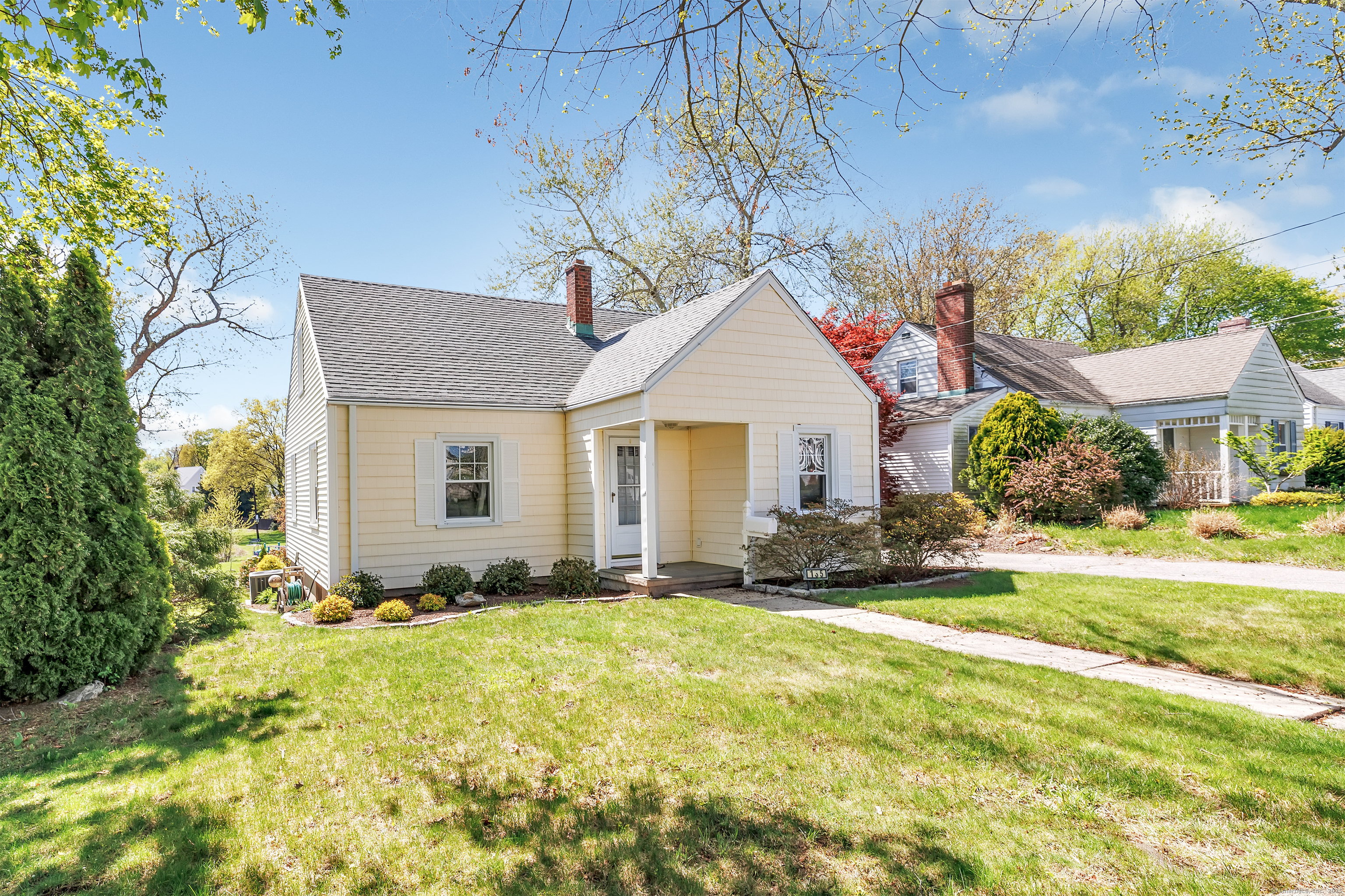 135 Raven, Stratford, Connecticut 06614