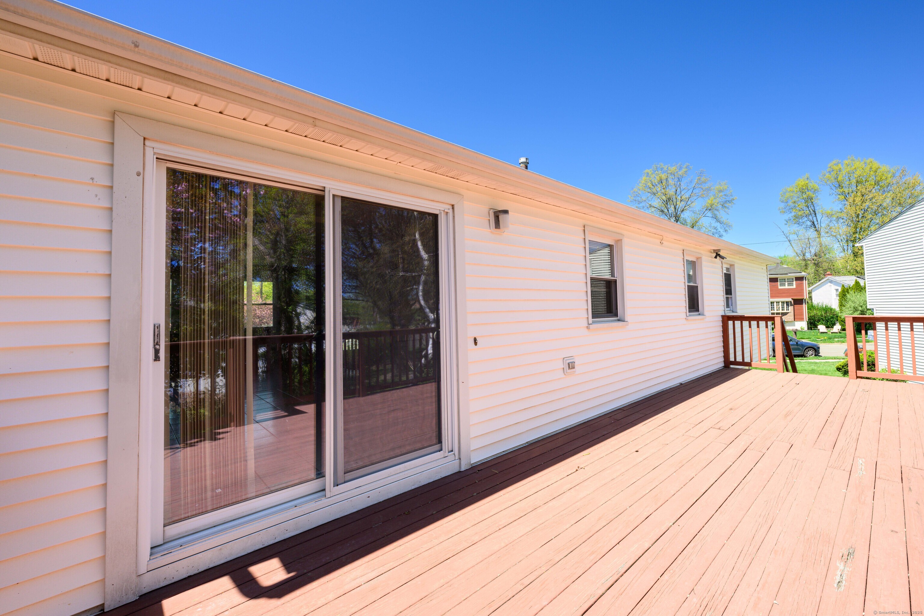 185 Daniel, Hamden, Connecticut 06517