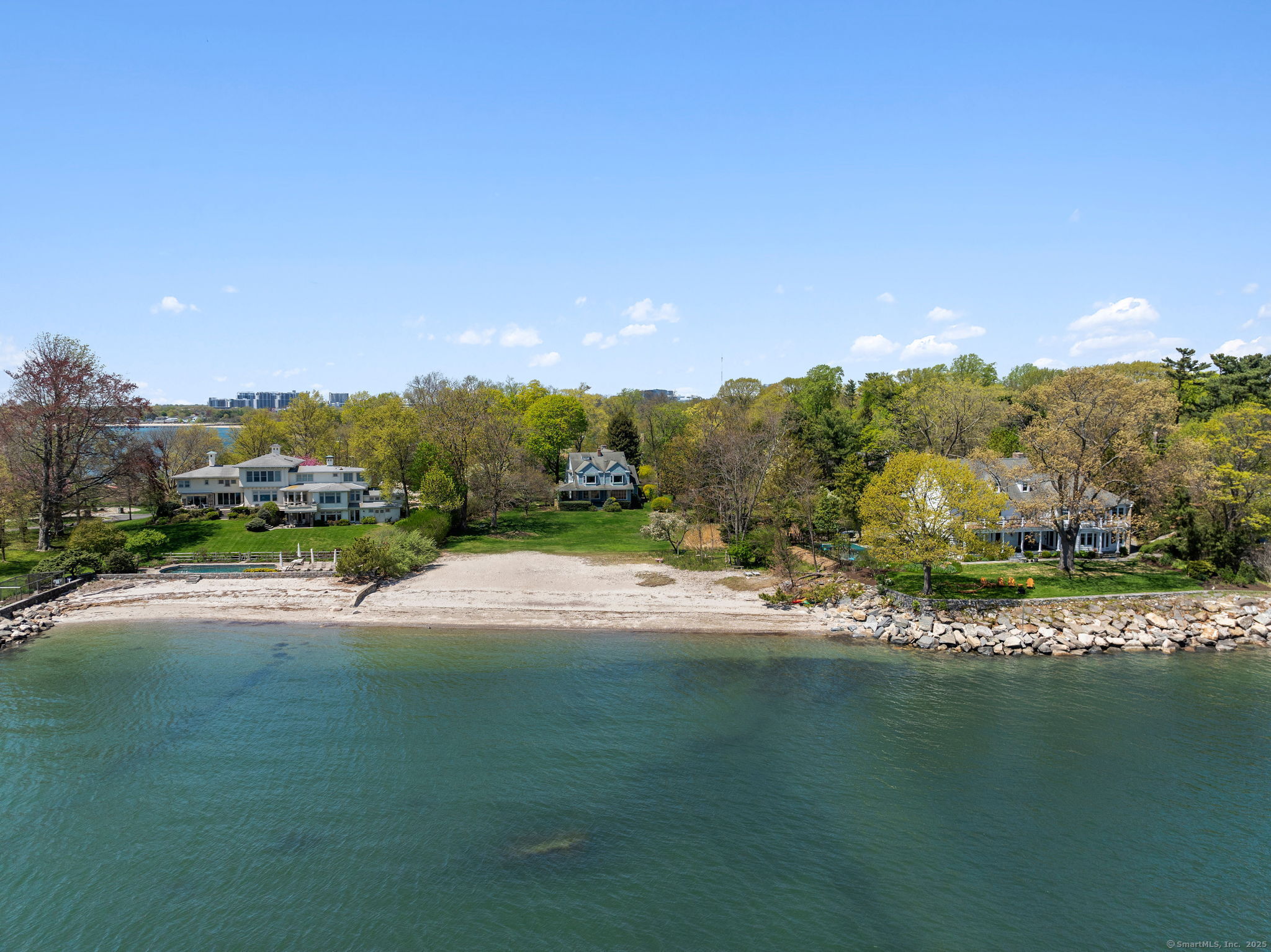 86 Wallacks, Stamford, Connecticut 06902