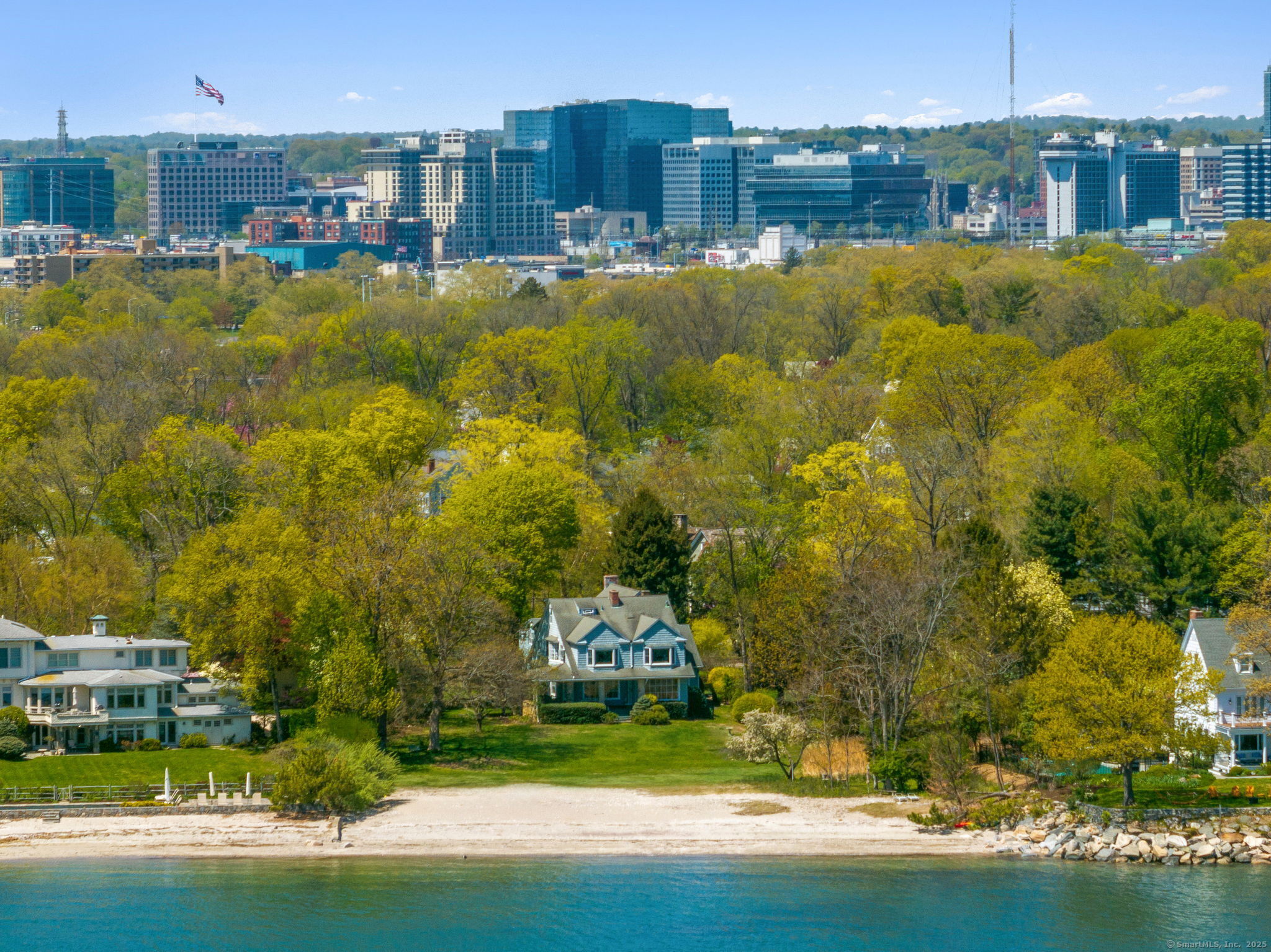 86 Wallacks, Stamford, Connecticut 06902