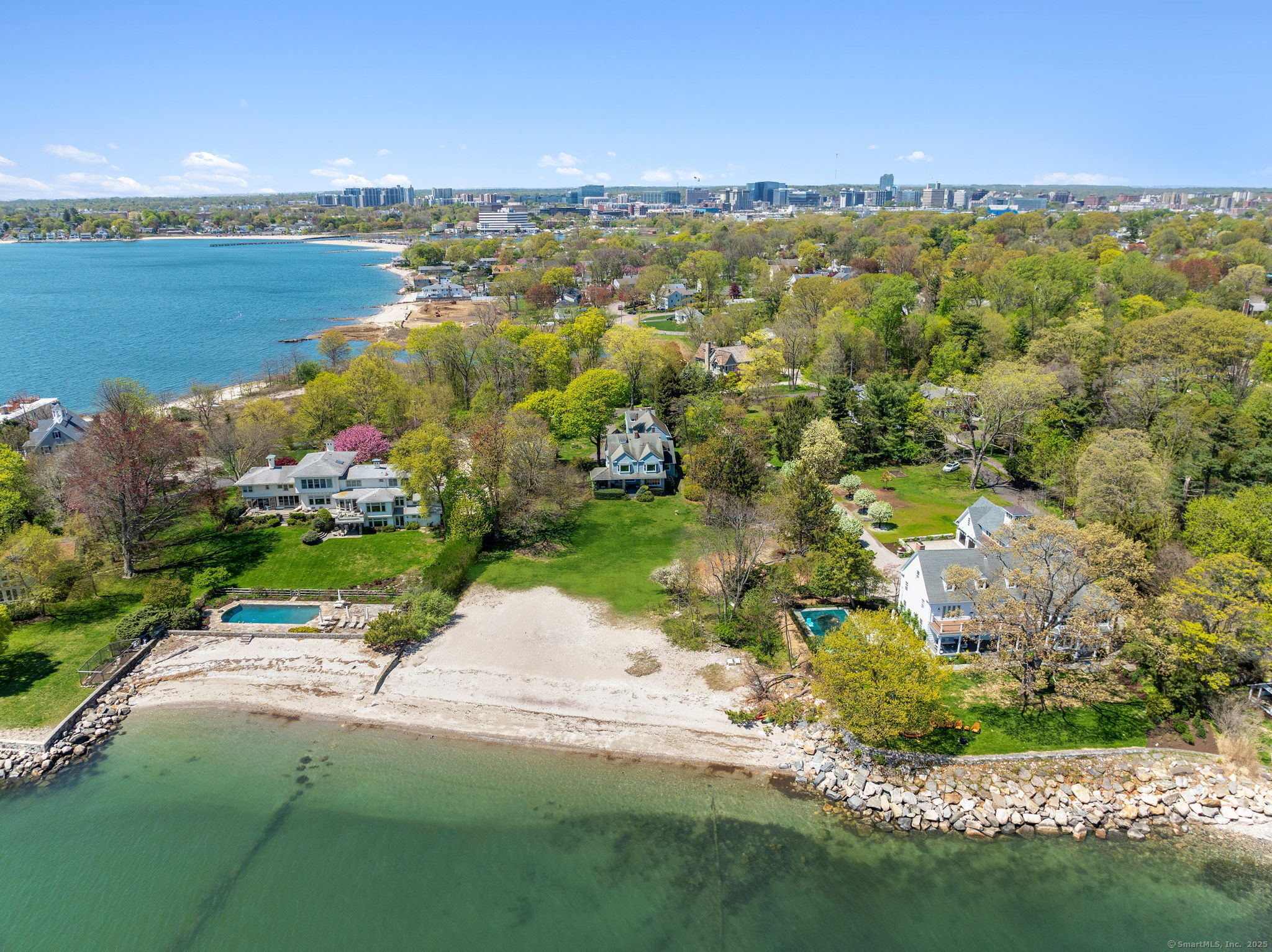 86 Wallacks, Stamford, Connecticut 06902