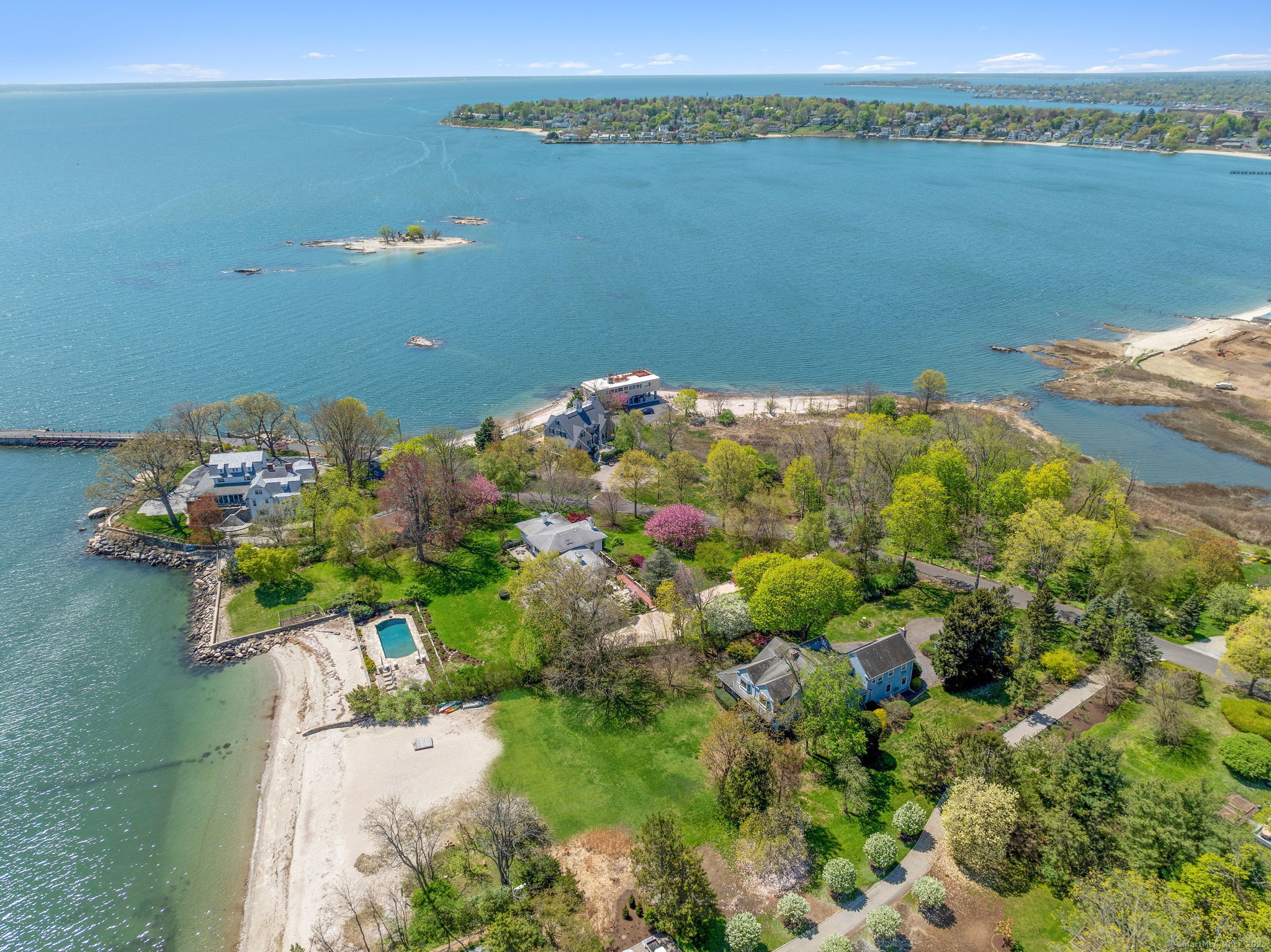 86 Wallacks, Stamford, Connecticut 06902