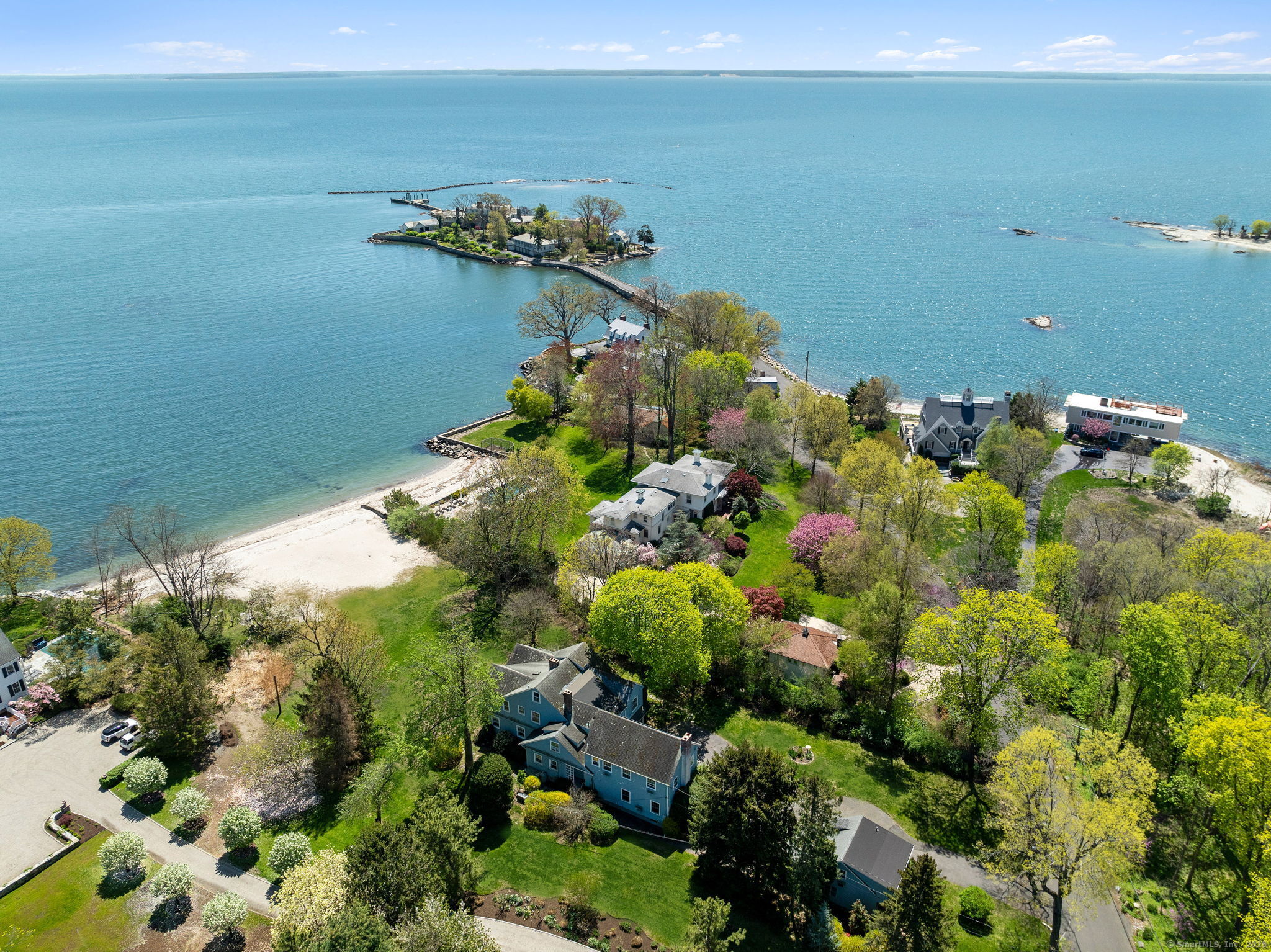 86 Wallacks, Stamford, Connecticut 06902