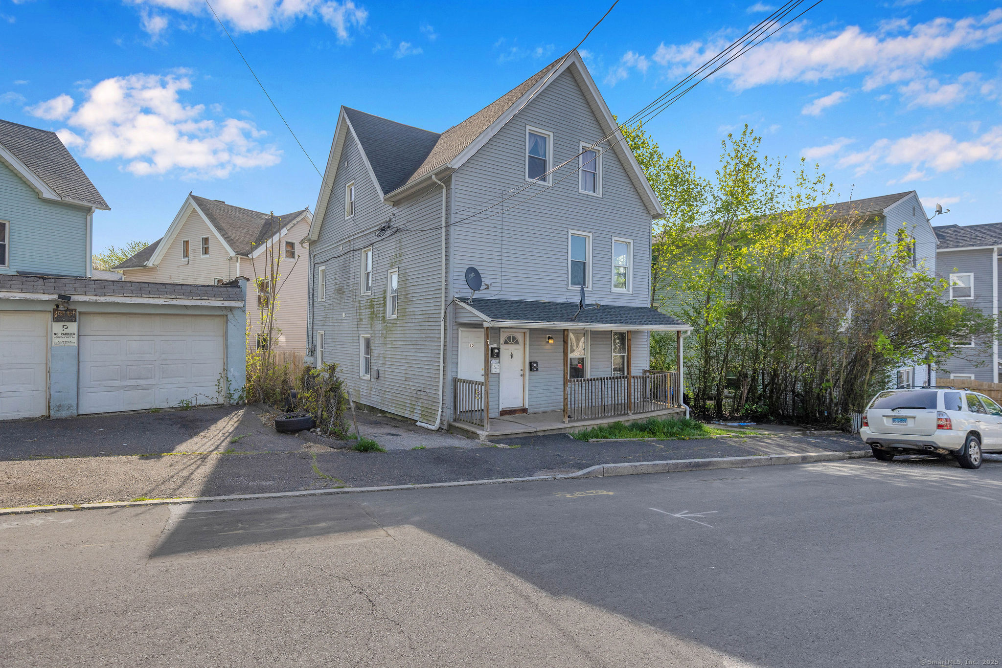 30 Easton, Waterbury, Connecticut 06704