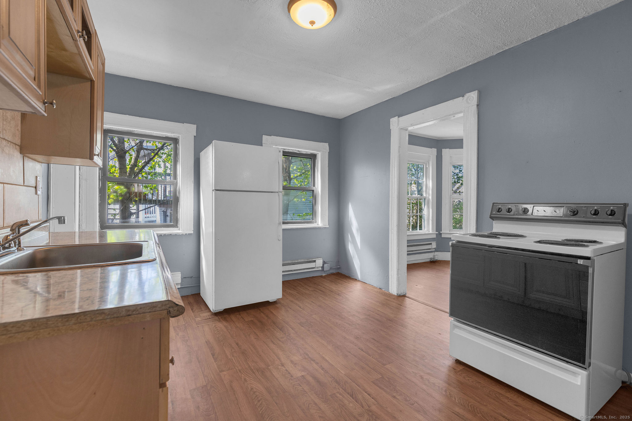 30 Easton, Waterbury, Connecticut 06704