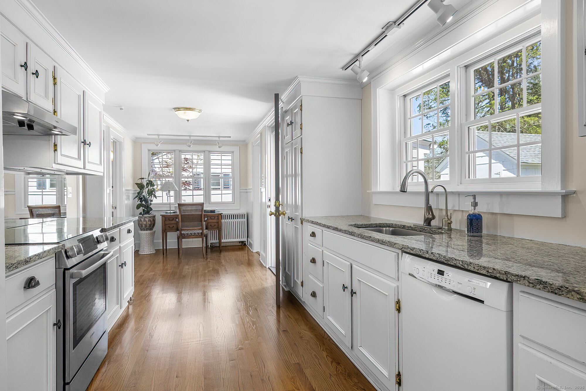 13 Rochambeau, Ridgefield, Connecticut 06877