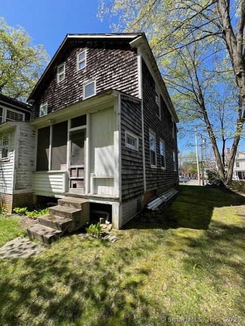 26 East, New Milford, Connecticut 06776