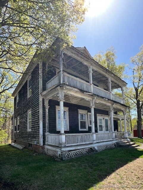 26 East, New Milford, Connecticut 06776