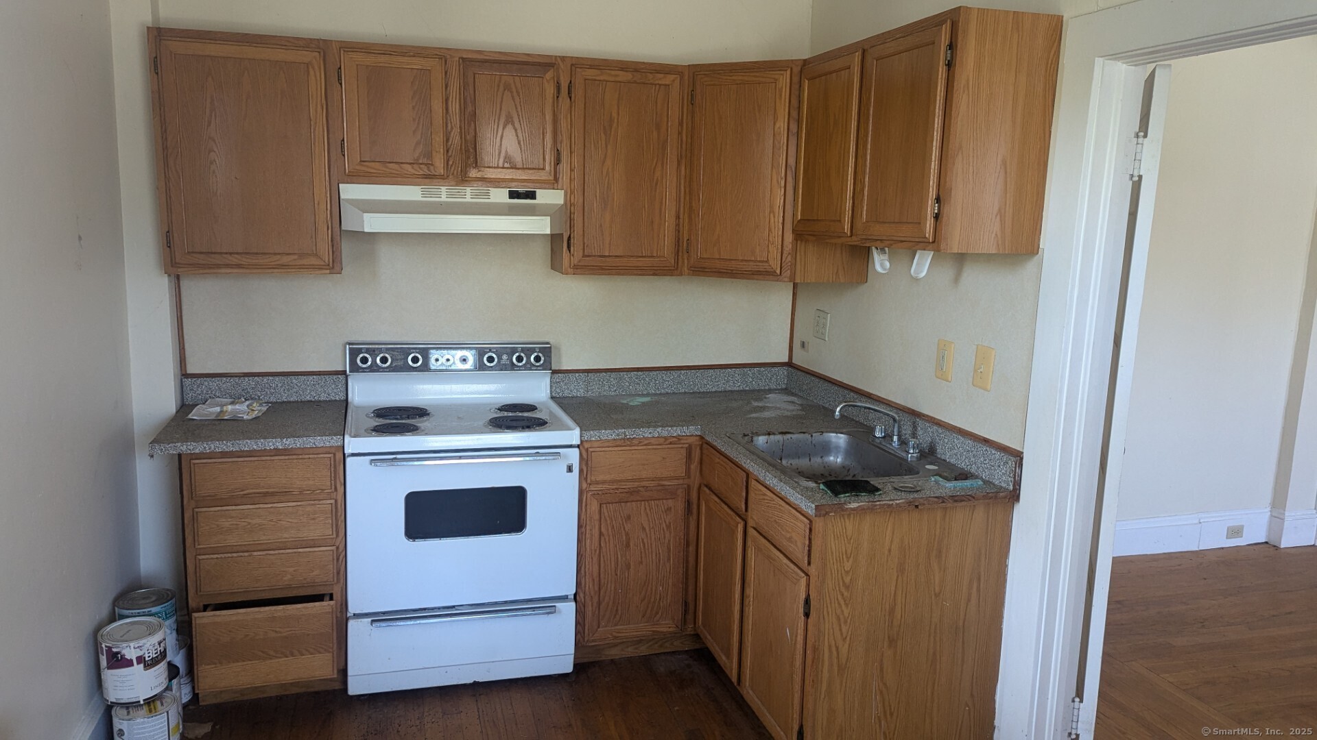 26 East, New Milford, Connecticut 06776