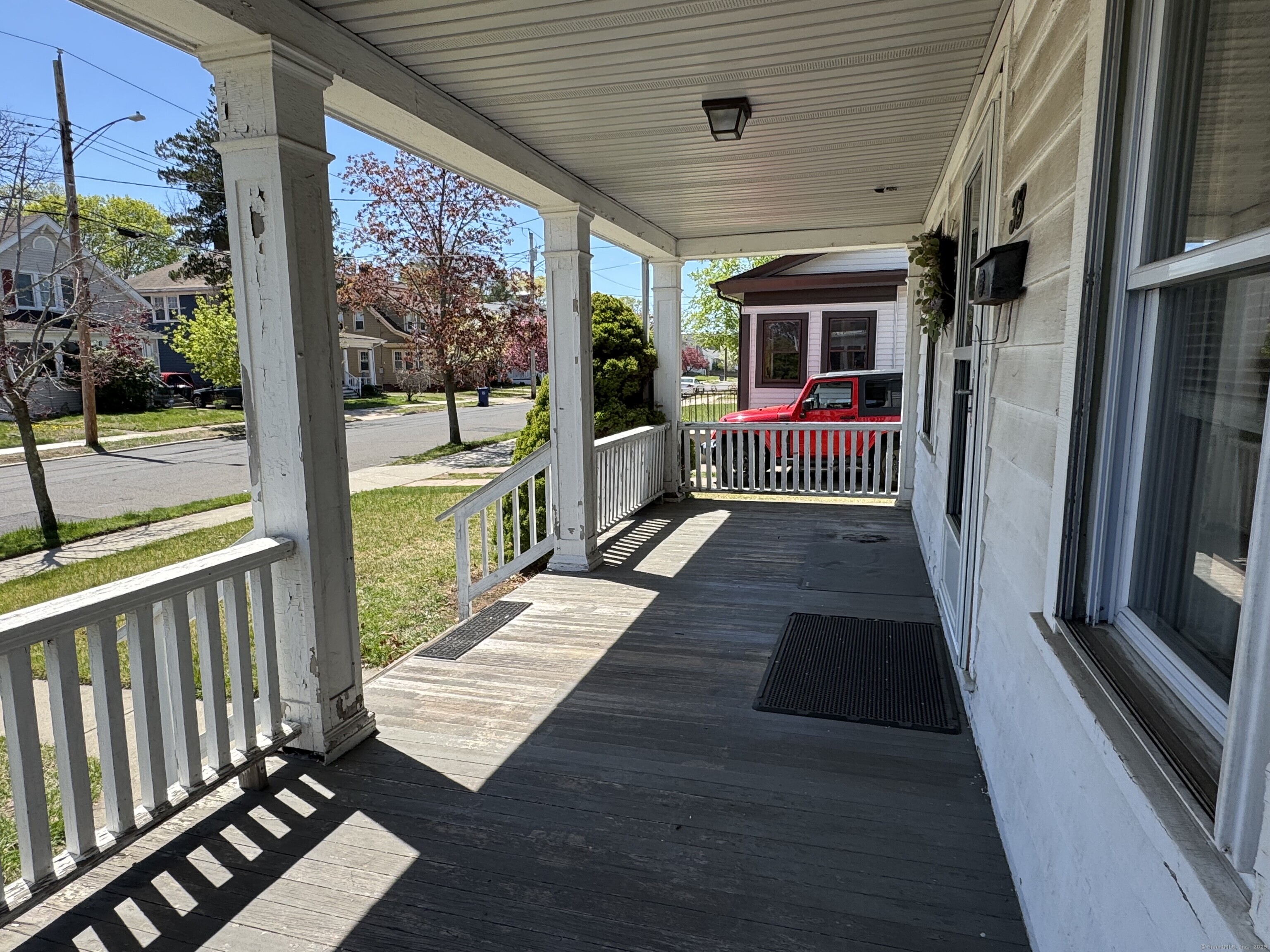 33 Brown, West Haven, Connecticut 06516