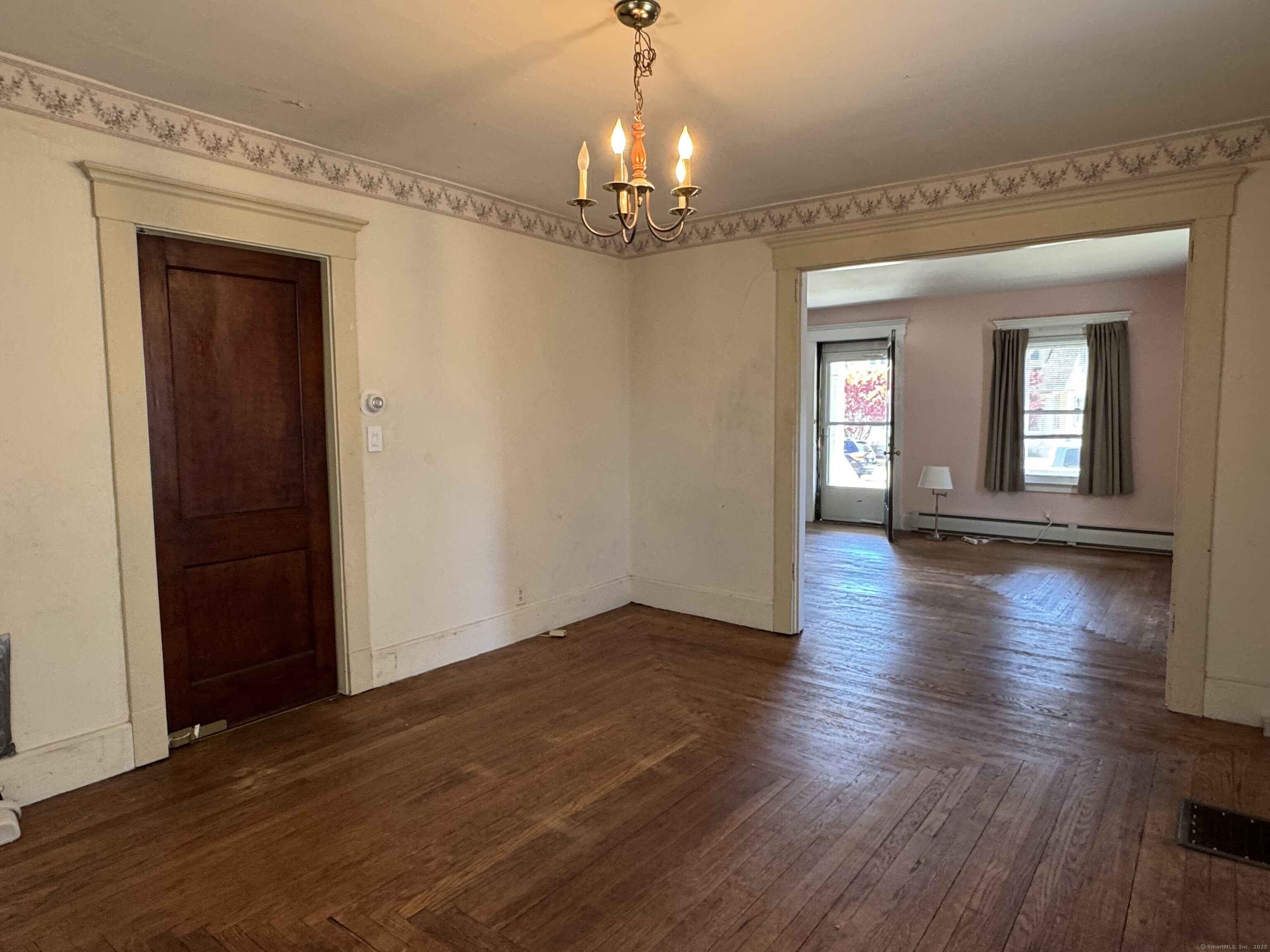 33 Brown, West Haven, Connecticut 06516