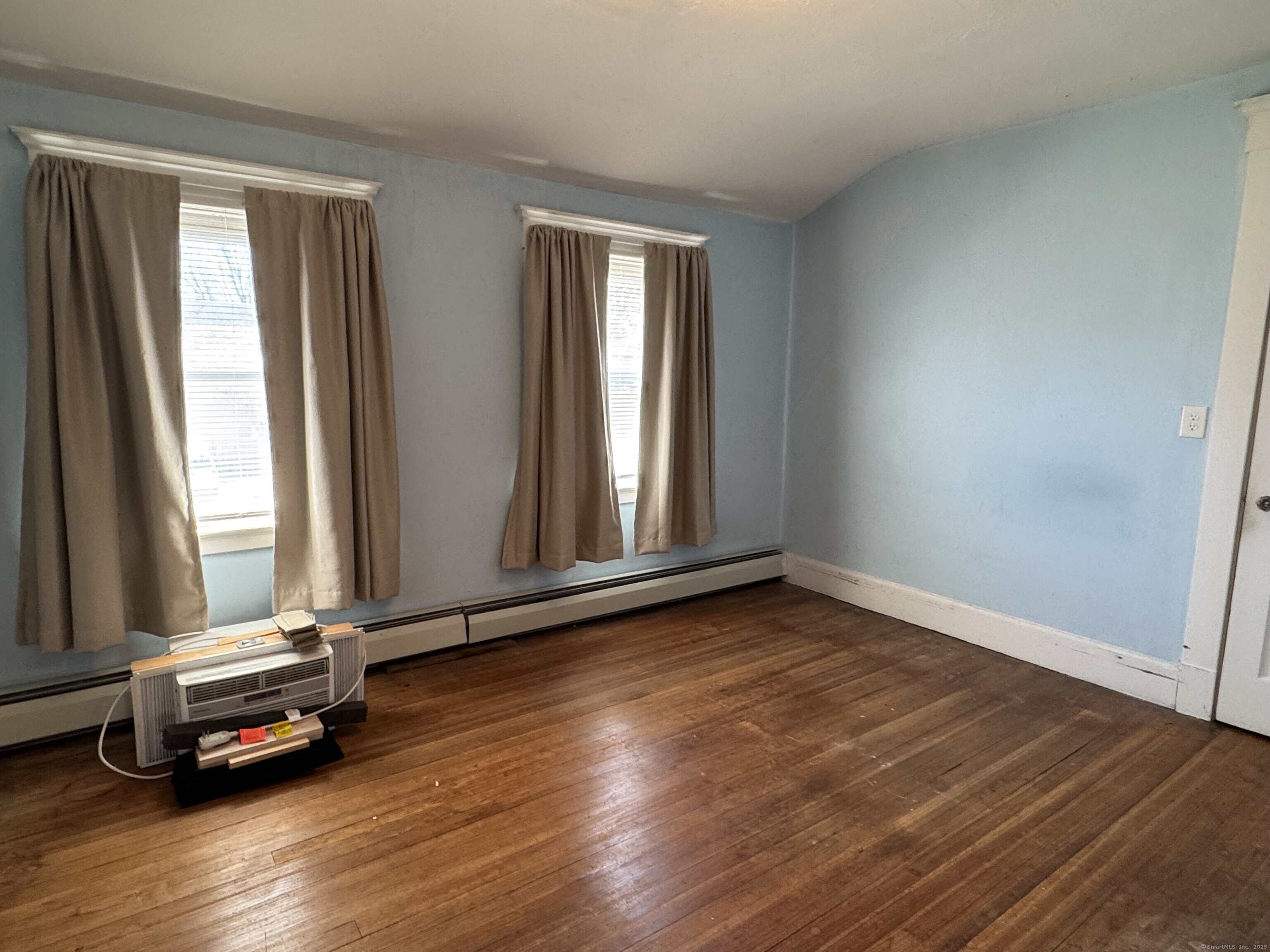 33 Brown, West Haven, Connecticut 06516